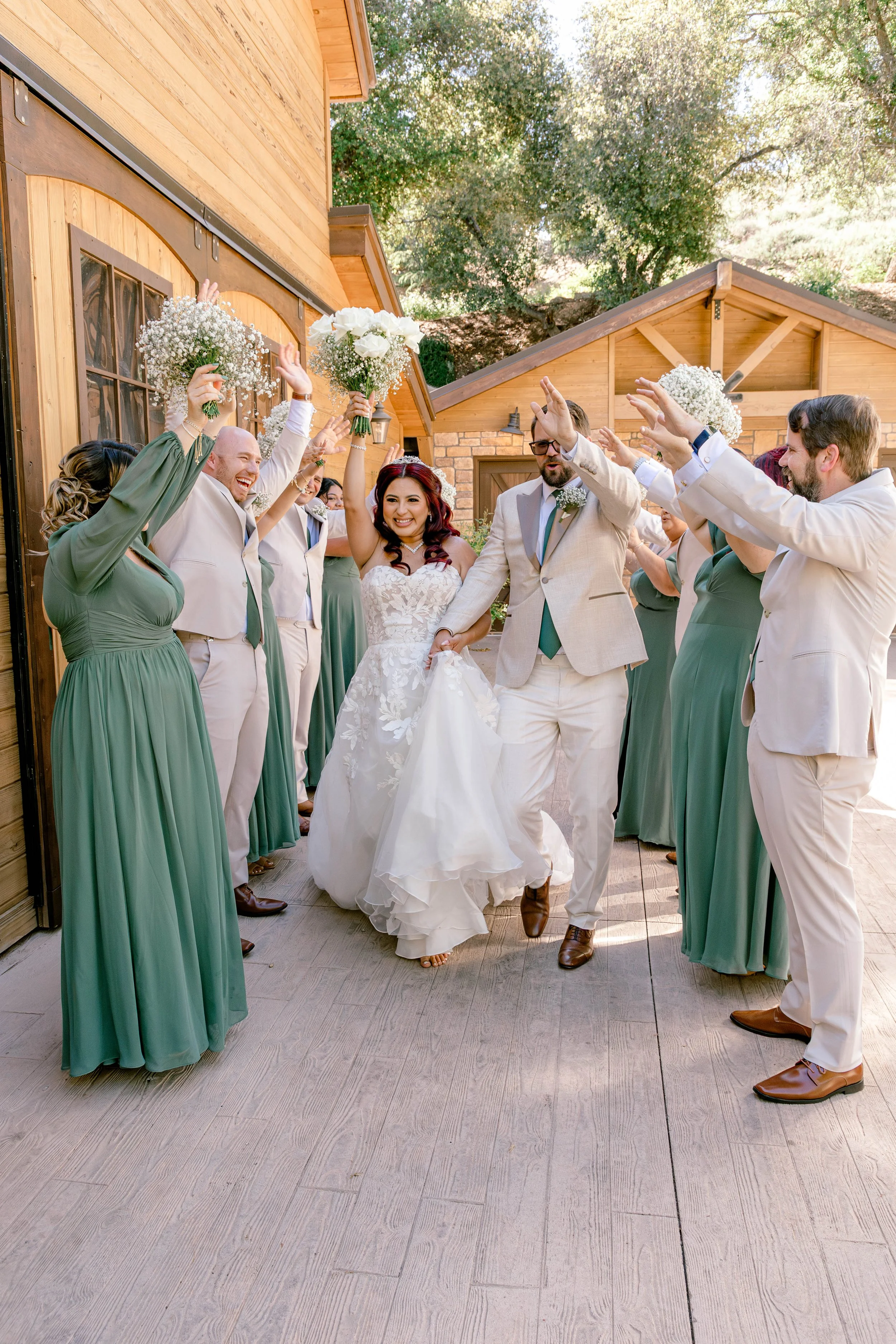 oak-glen-serendipity-weddings-bridal-party-celebration.jpg.jpg
