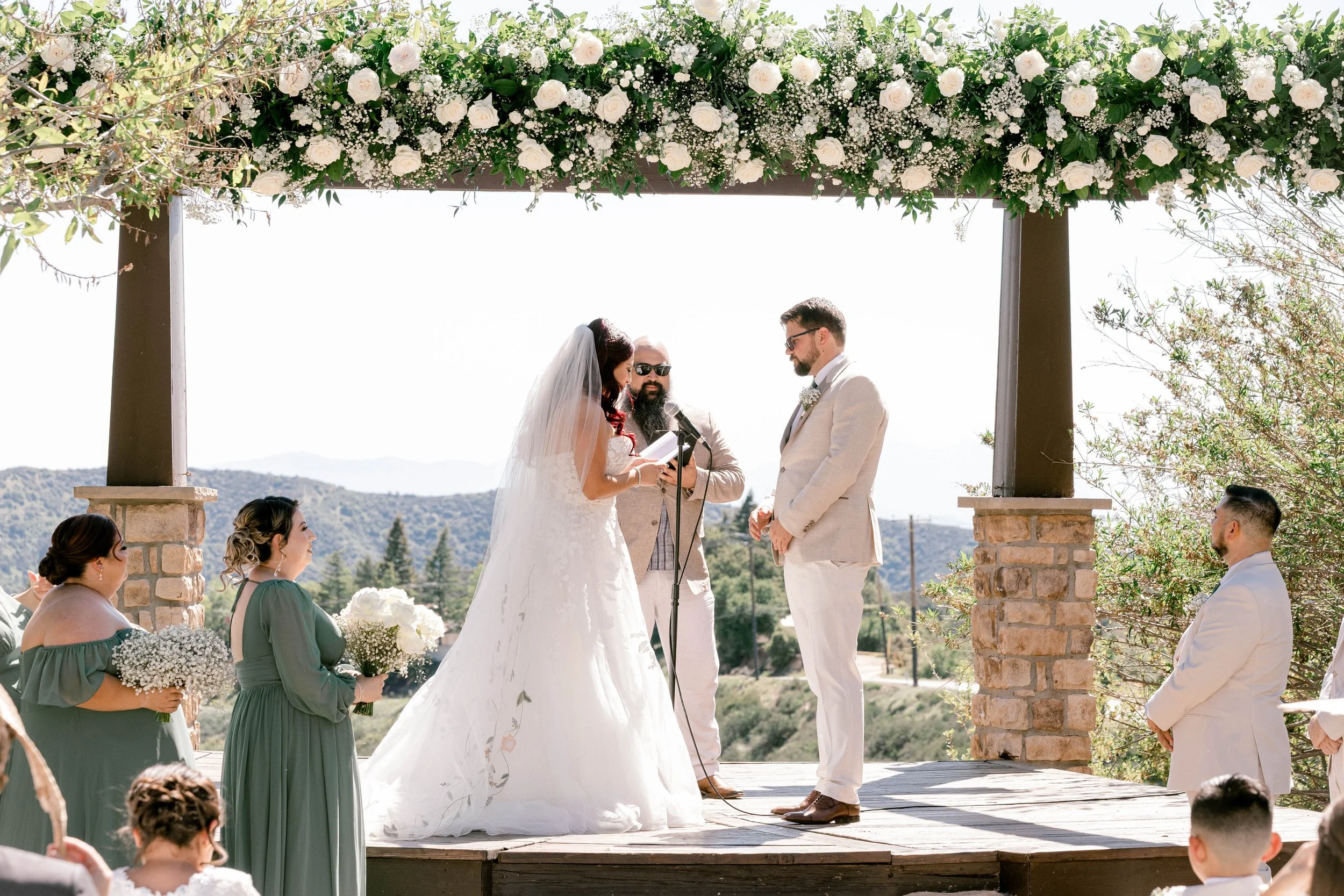 oak-glen-serendipity-garden-weddings-spring-wedding-ceremony.jpg