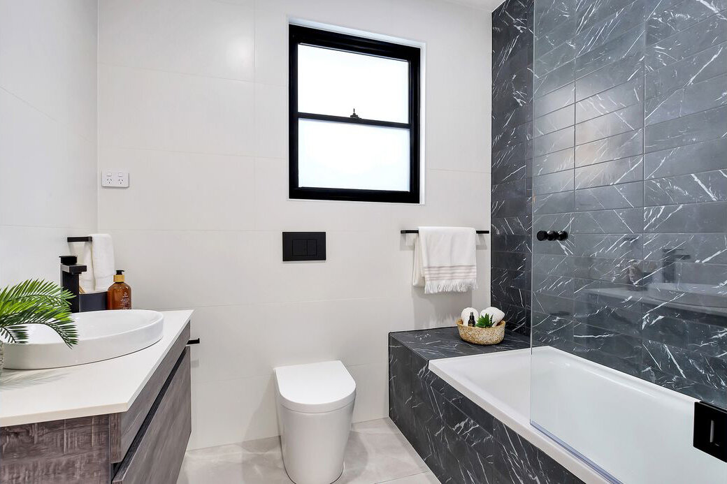 photo of a modern bathroom designed by an architect