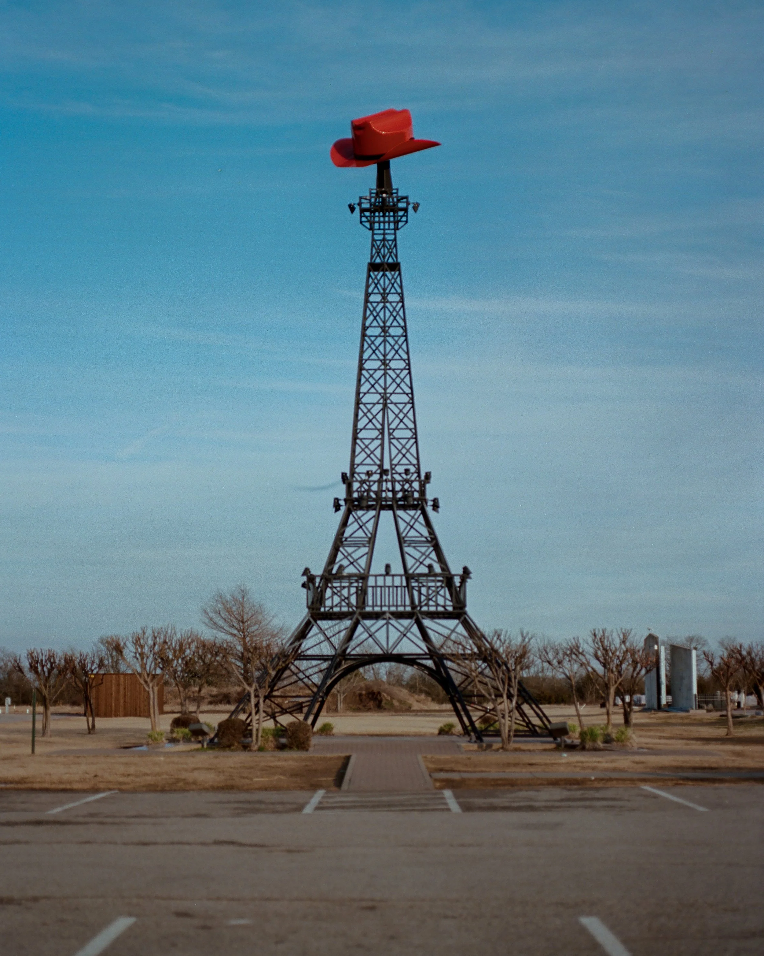 Eiffel Tower.jpg