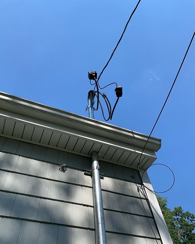 Roof penny revamp completed today. Last pic shows how we prep the roof for the flashing. If you&rsquo;re curious about the process just ask but it&rsquo;s pretty easy once you get the hang of it. The SEeq is square d meter main outdoor load center wi