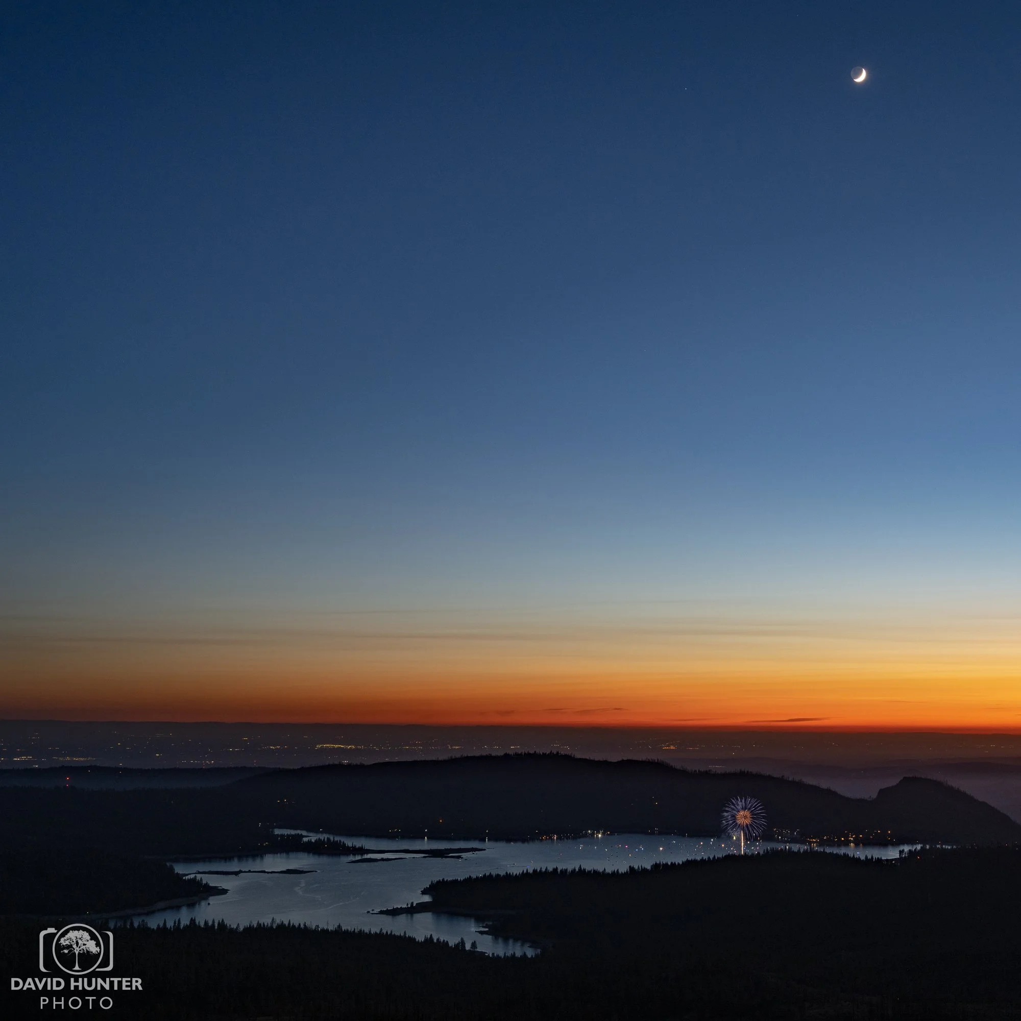 Shaver Lake Fireworks-Moon 2022