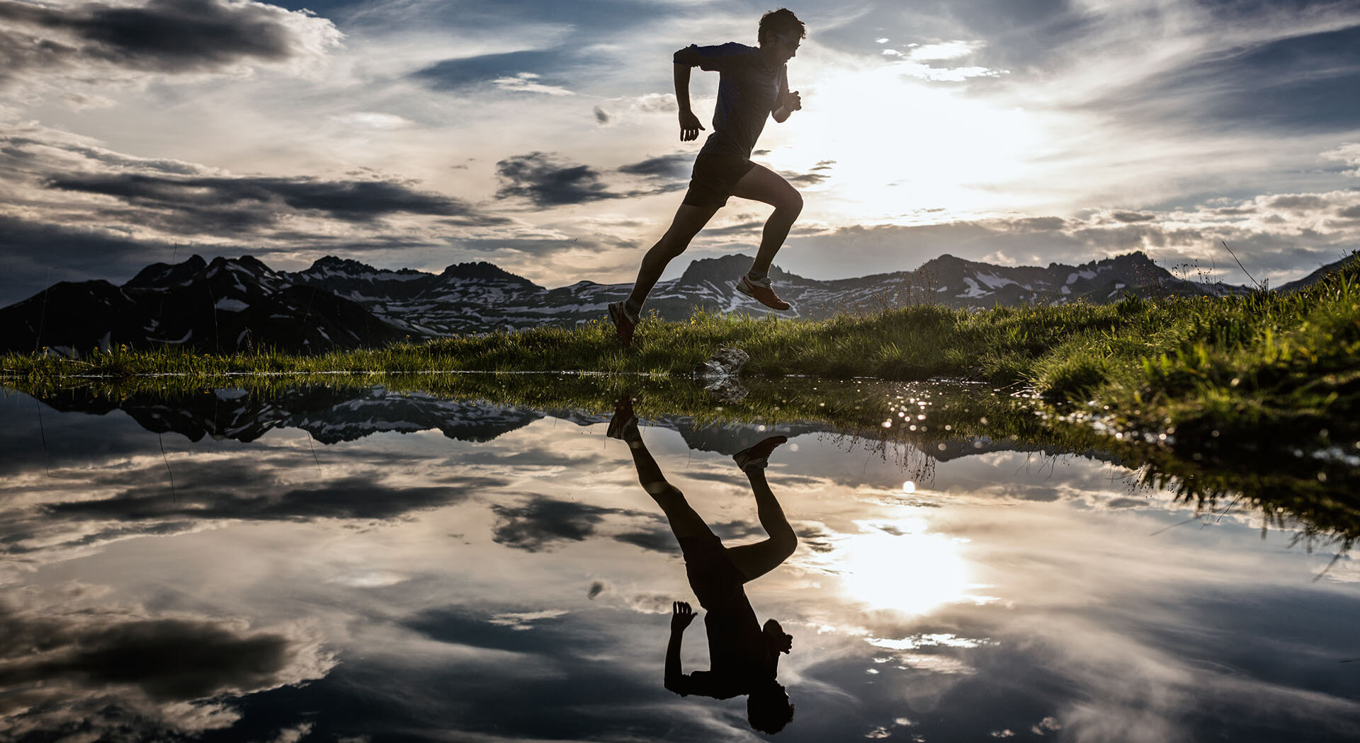Running round. Kilian Jornet. Фото со смыслом. Ultra Run. Fon Kilian.