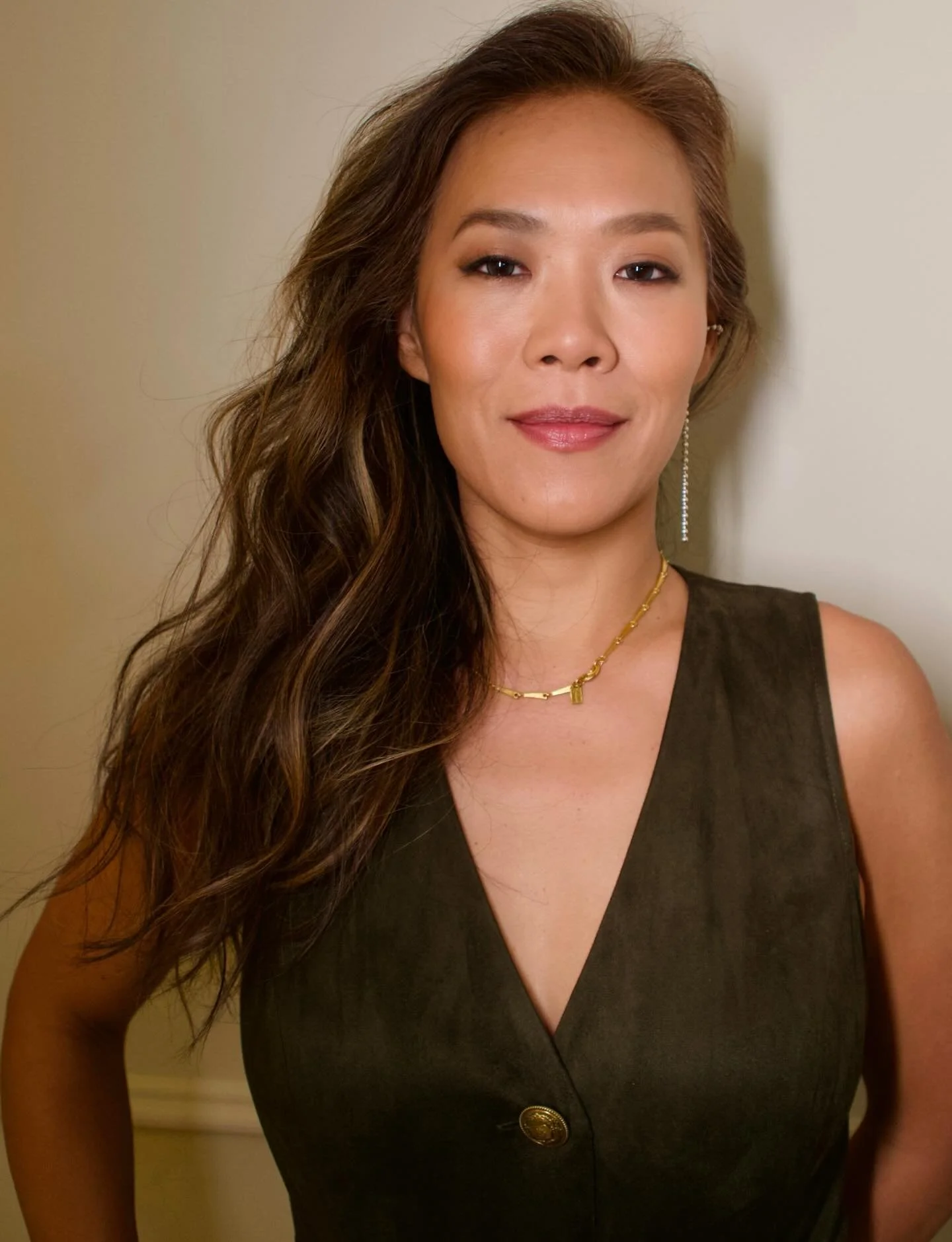 Last day with the talented Back with the talented Shih-Ching 
@lefthandedgirlfilm promo
@netflix
Styling @718blonde 
Glam &amp; 📸 #wendyturnermakeup
Using @drlevyofficial @chantecaille @merit 
.
.
.
.
.
#netflix #bfi #premier #lefthandedgirl #makeup