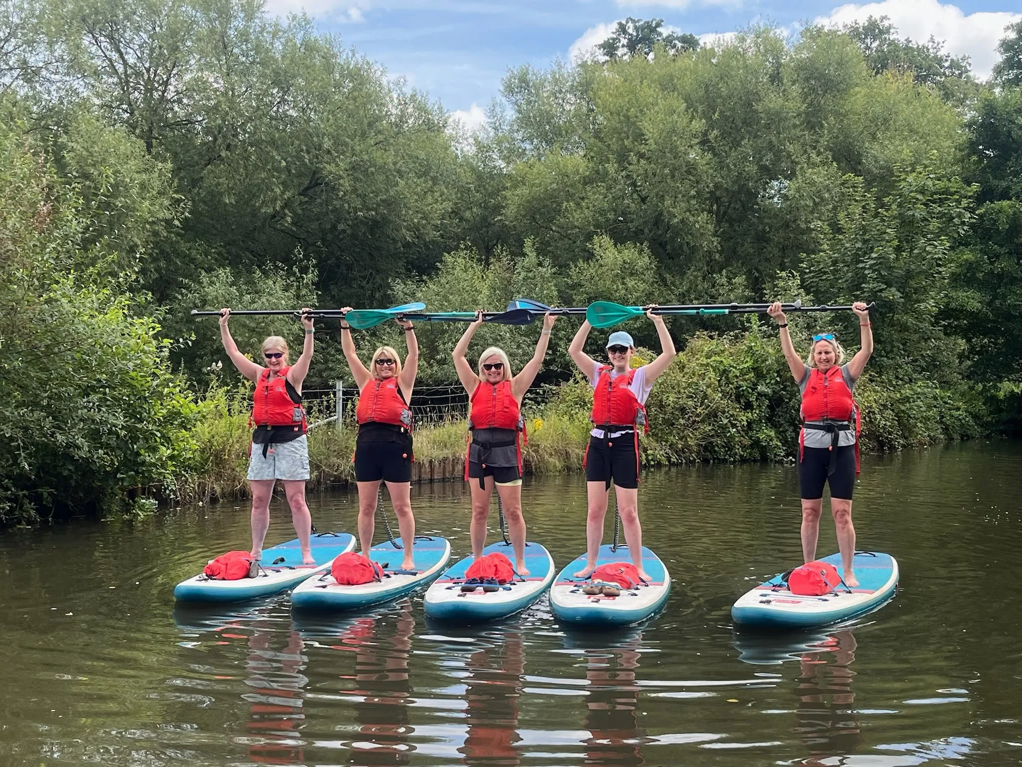 River-wey-paddle-boarding-womens-group-5.jpeg