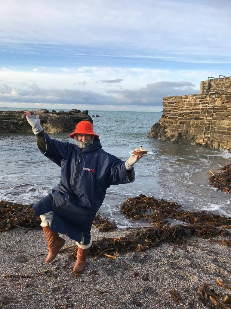 Sharon-Howell-Dry-Robe-Cake-Sea-Background.jpeg