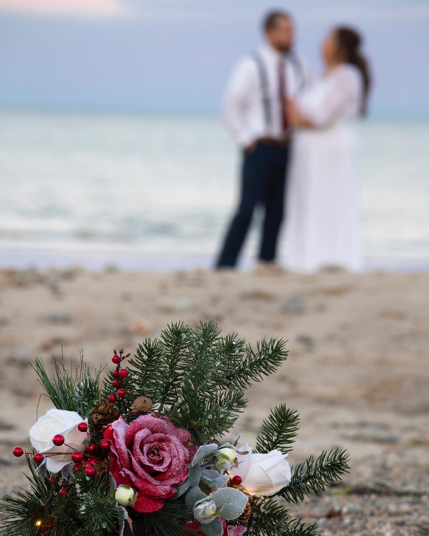 I am honored my best friend trusted me with her wedding photos! Wedding photography presented a whole new challenge, thankfully the weather was great and the beach was the perfect background 💐🏖
.
.
.
.
#photographer #brides #bridal #florist #floral