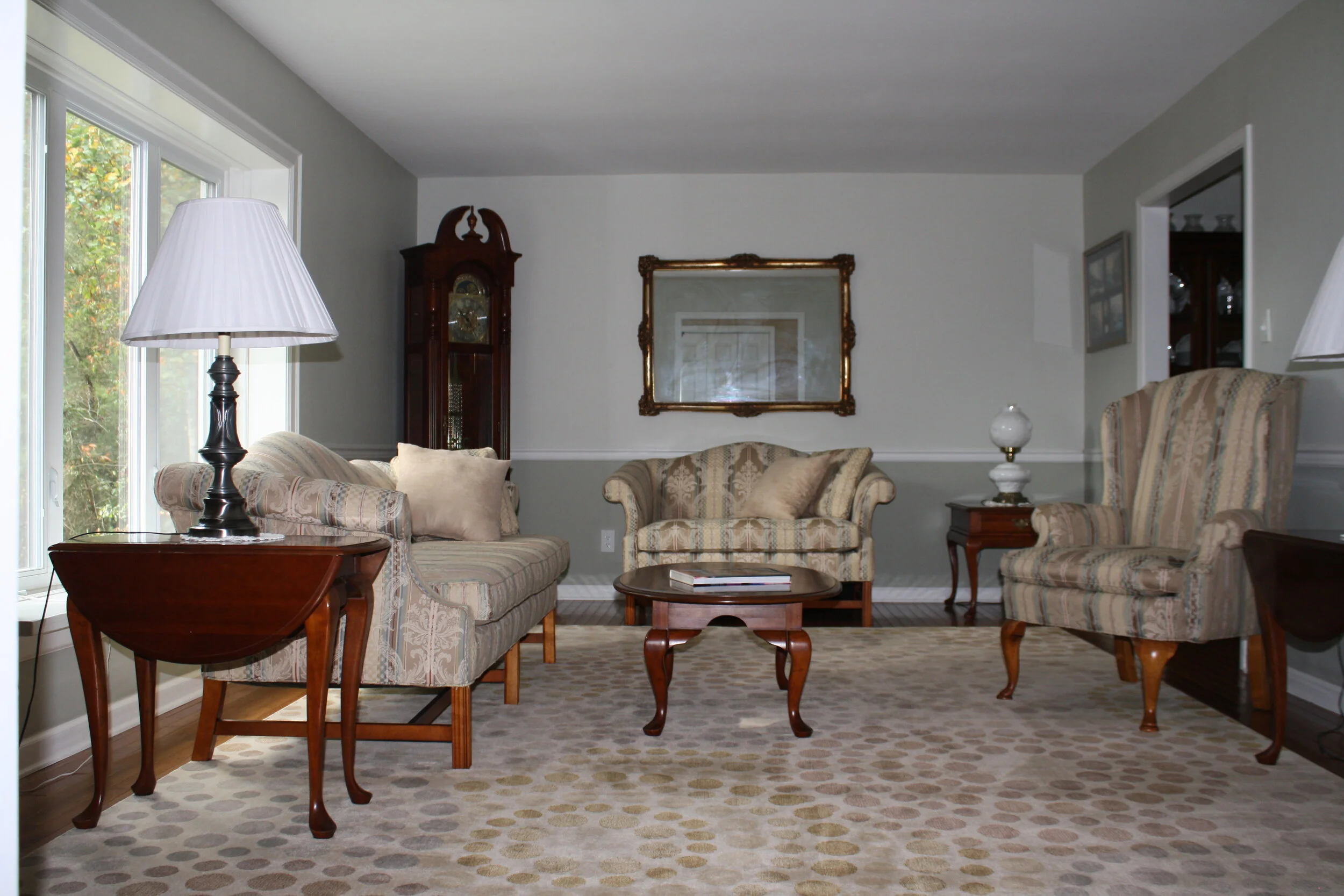 Living Room.jpg