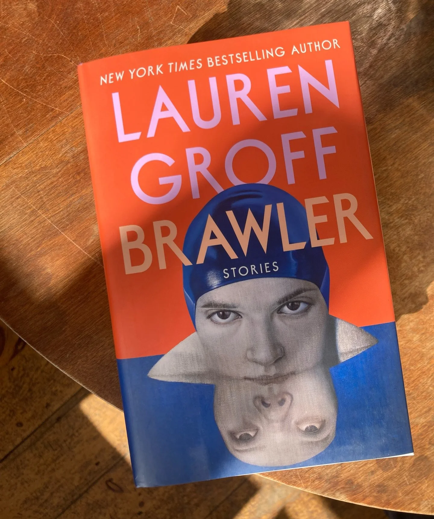 All the glory you can absorb on a cold winter's day is right in between these pages. 📚☀️☕️🔥#readbythesea #compassrosebooks #visitcastine #shortstories #favoriteauthor