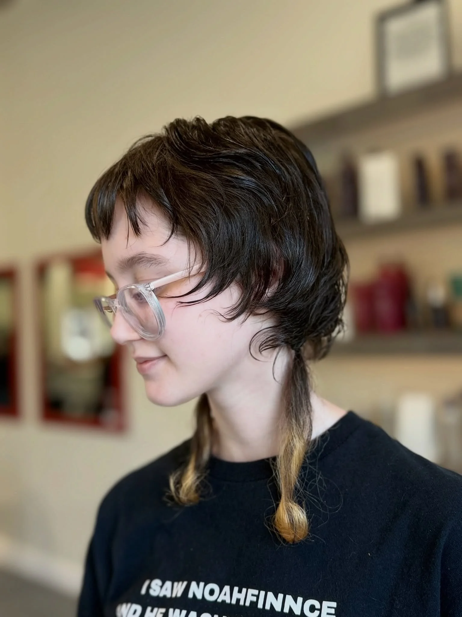 The girls who get it, get it. 🤌🏼

cool hair isn&rsquo;t about following trends. it&rsquo;s about finding the version of yourself that feels the most like you.

a pixie, a little length where you least expect it, and all the personality that makes a
