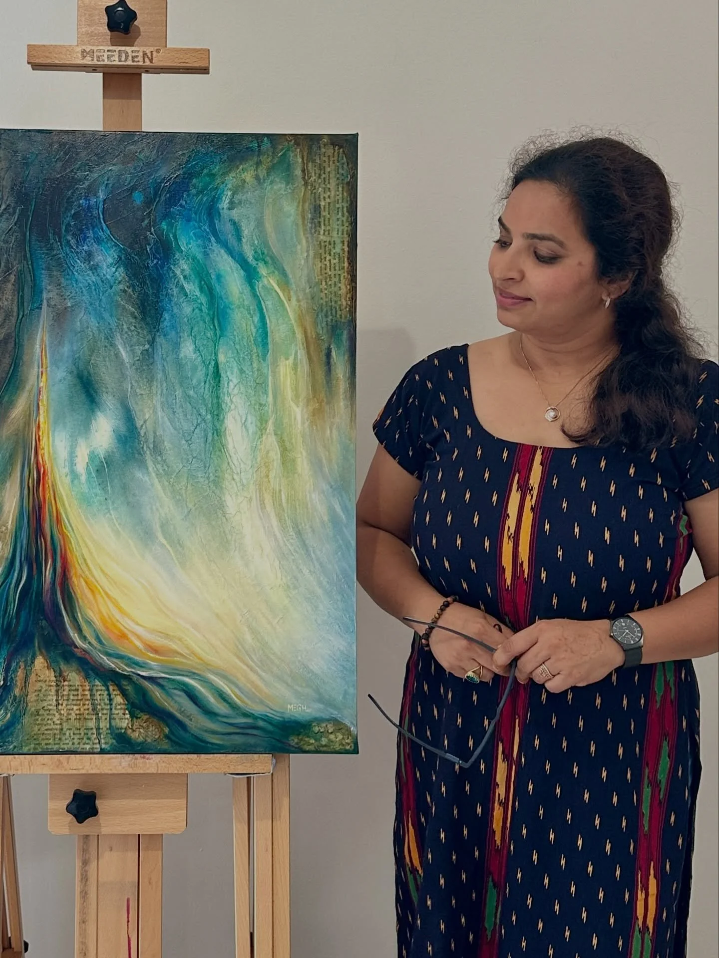 Does art feel like a Mirror?🪞

I&rsquo;m always fascinated by how different people react to the same painting. One person might feel a deep sense of calm, while another feels a rush of excitement! It is such an incredible experience to witness how m