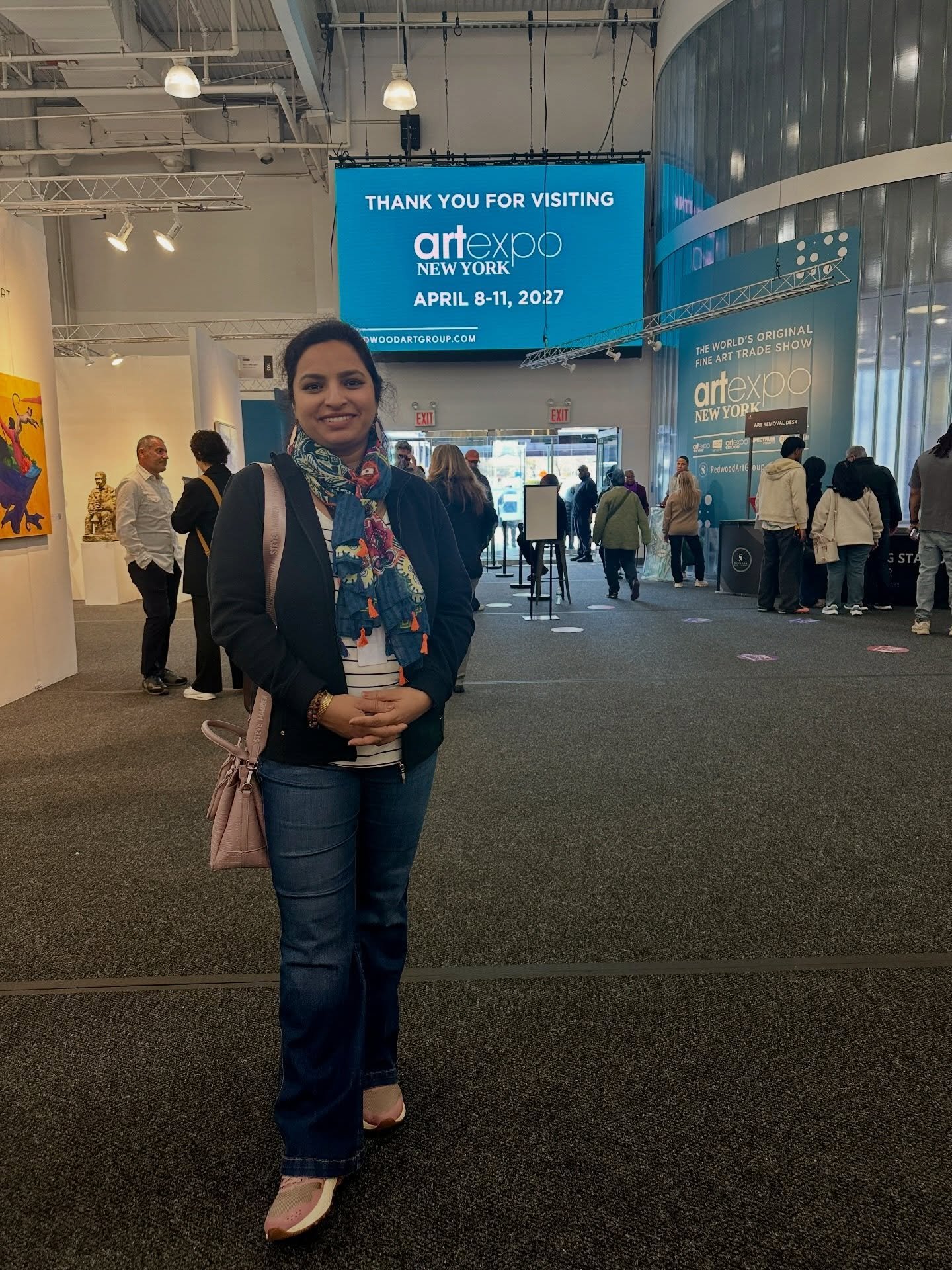 And that&rsquo;s a wrap of 2026 Artexpo New York!!! 🙏🏻
So many fellow artists now became friends&hellip; Love the experience of making connections with the people who were very curious to talk about my work. 

Thank you very much everyone from the 