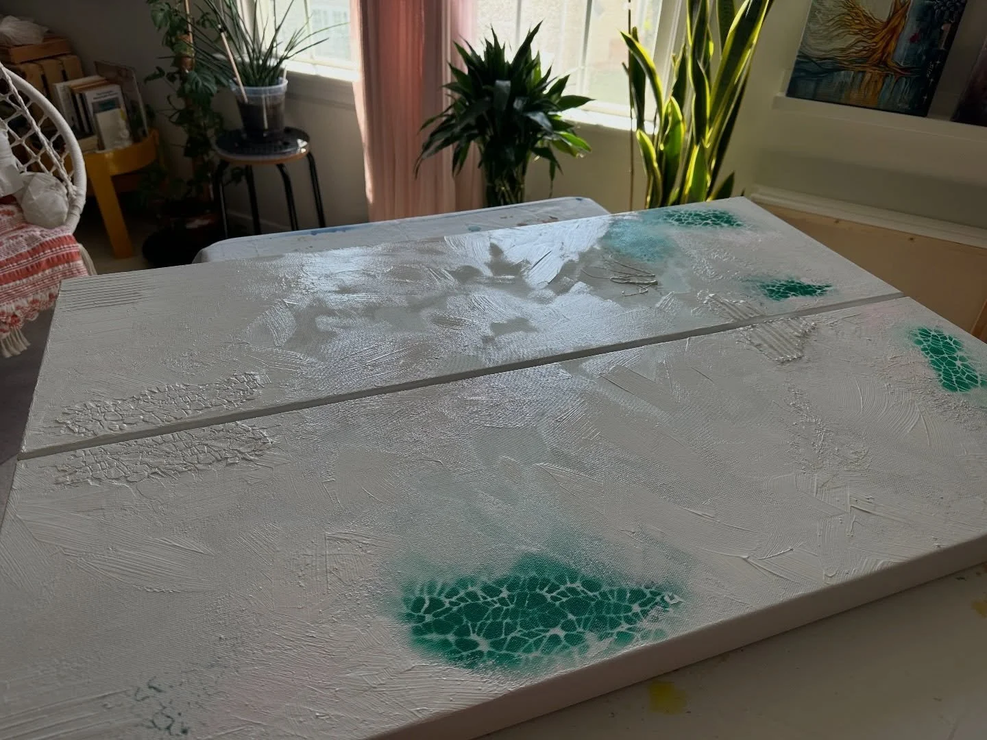Blank canvas is getting ready to take be expressed&hellip;&hearts;️

@colorsbymegha colorful art 
#expressiveabstract #abstractfineart #artinprogress #galleryart #abstractartist