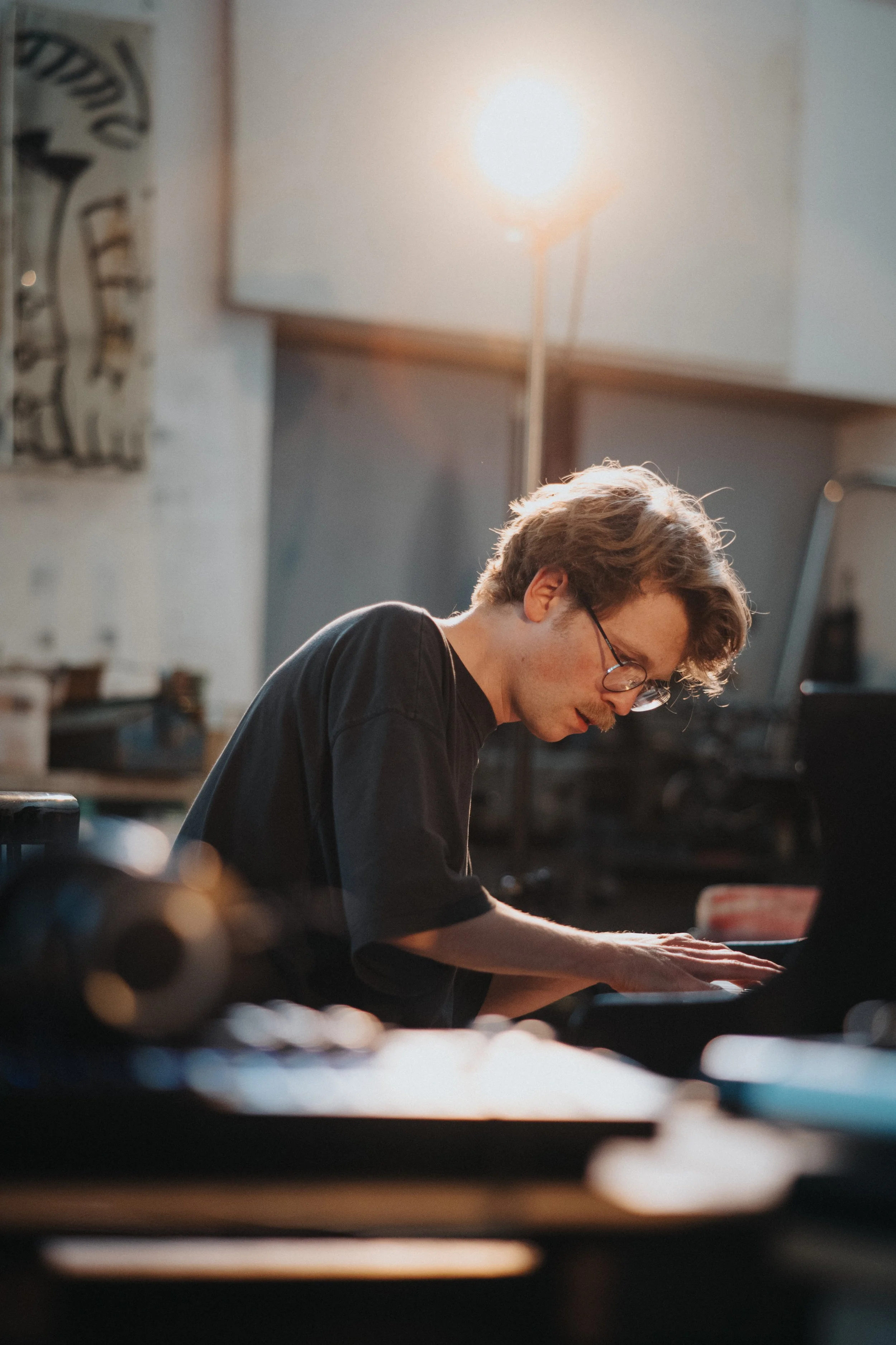 jazz pianist, musician at piano