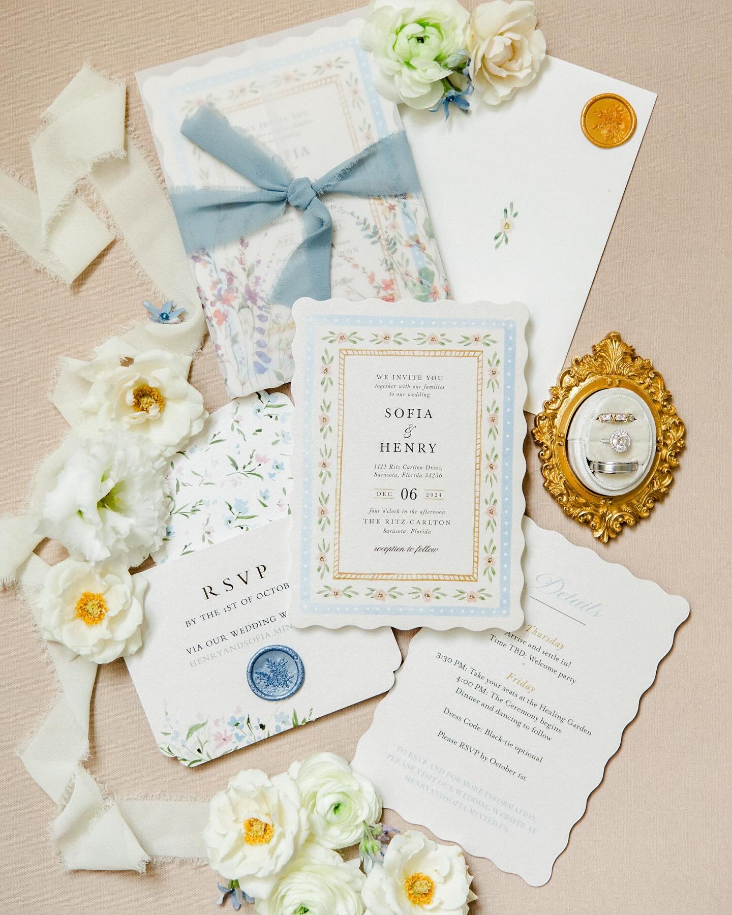 A few details from Sofia + Henry&rsquo;s Florida wedding ☀️✨

Photo: @ailynlatorrephotography 
Venue: @ritzcarltonsarasota 
Stationery: @mintedweddings 
Rentals: @sostaged 
Florals: @lilybellafloral