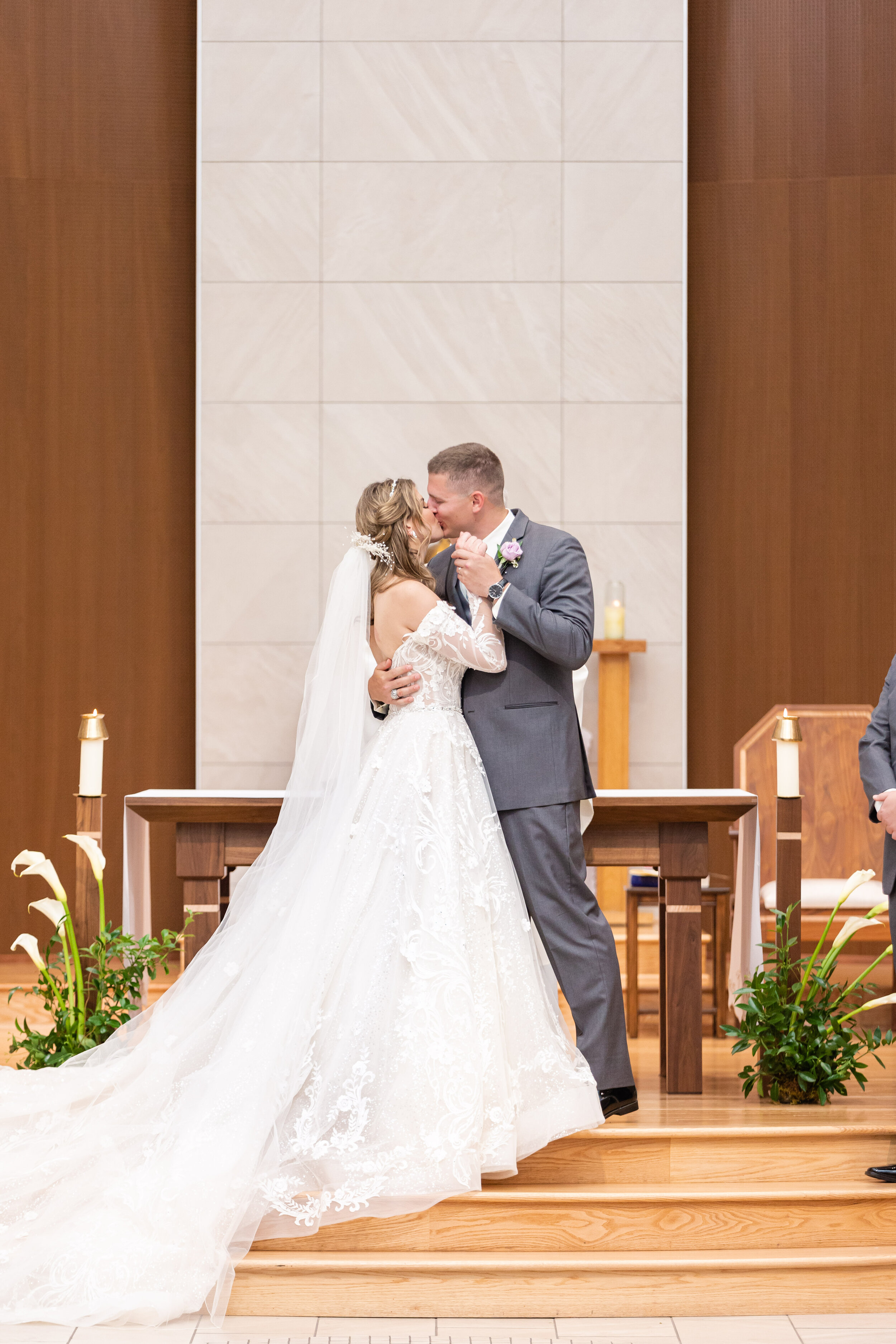 Alex and Carly Wedding_12052.jpg