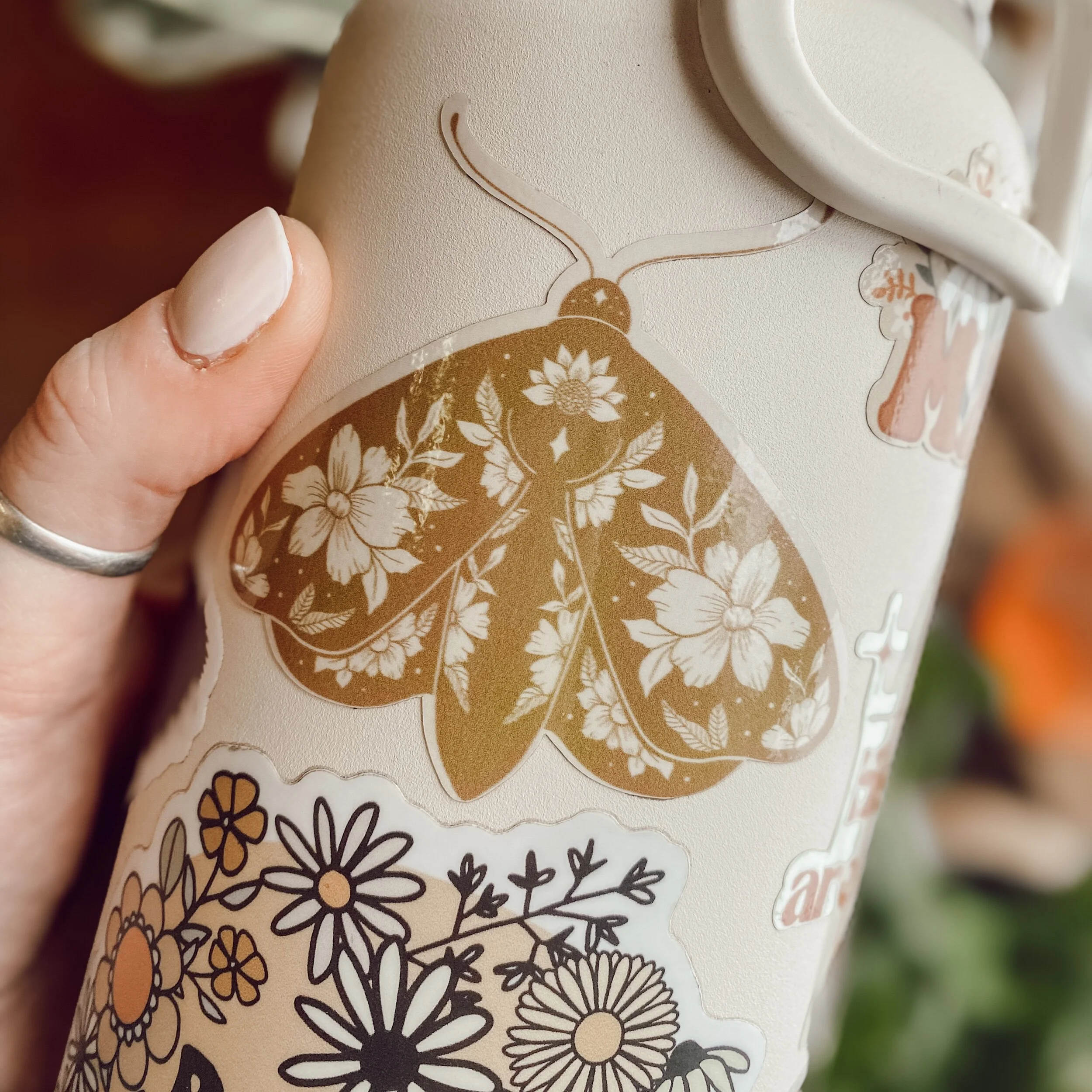 C1B736F6-7779-4D4F-AA57-EEC0D2F79534