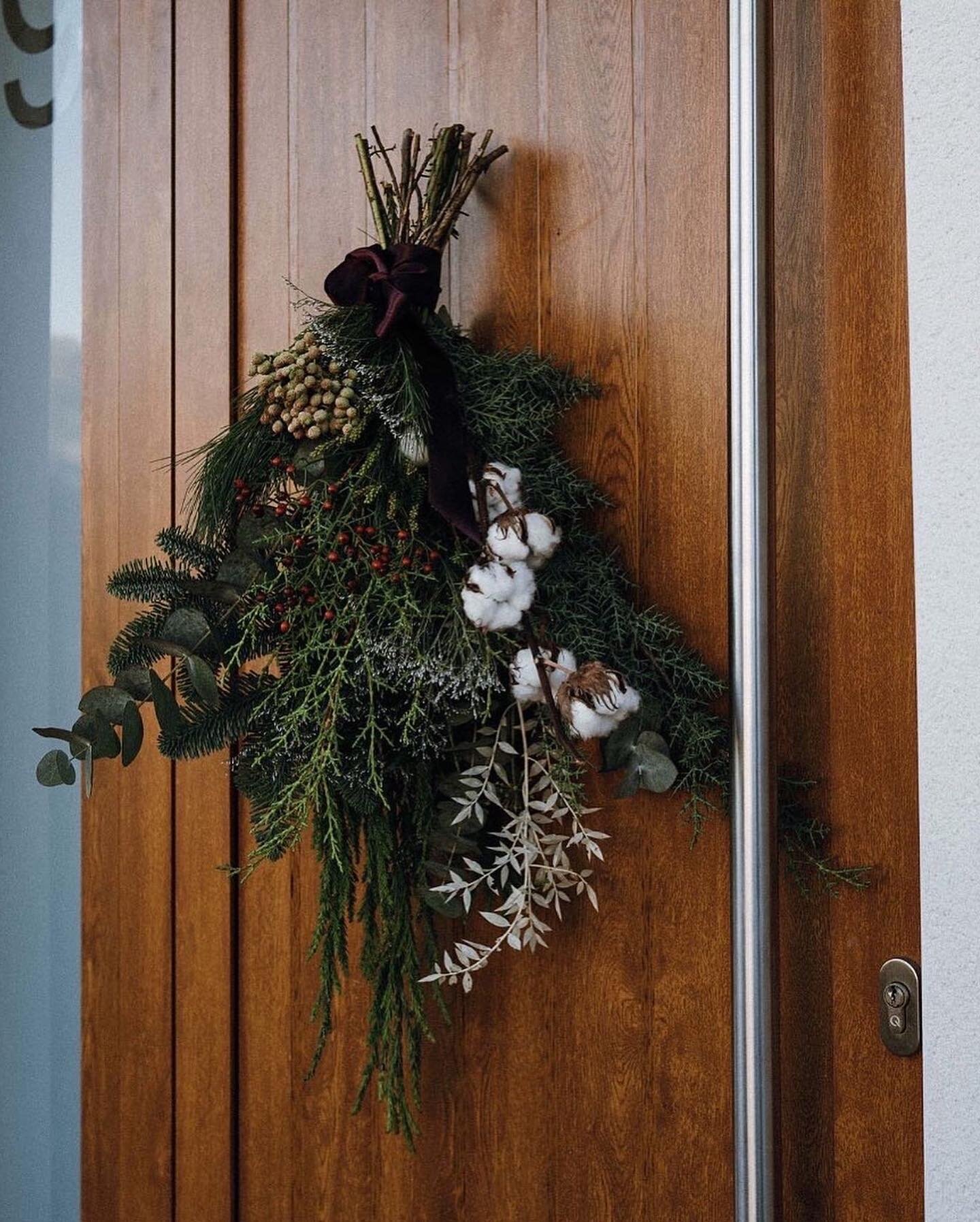 🎄CHRISTMAS SHOP NOW LIVE🎄

Our shop is now up for this year&rsquo;s festive frivolities!! With a range of wreaths and swags there&rsquo;s everything you need to decorate your door. 

Also new for 2023 is the option to order a festive hand tied bouq