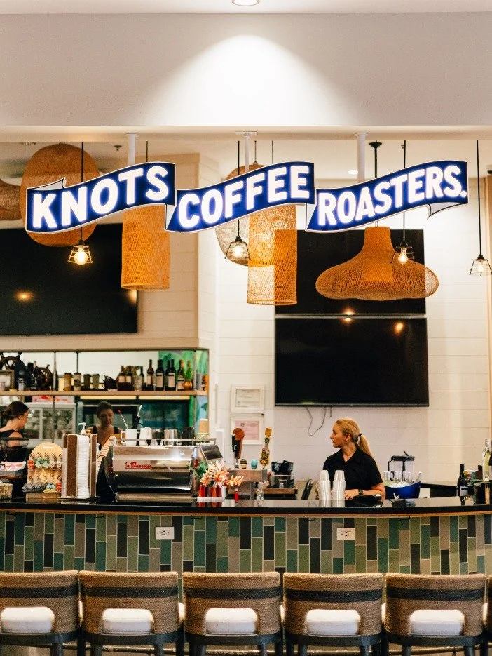 Aloha October 🤙

Knots Coffee Roasters. Waikiki
Open daily 6:00AM - 4:00PM
Happy Hour 2:00PM - 4:00PM
@queenkapiolanihotel Waikiki, Hawaii