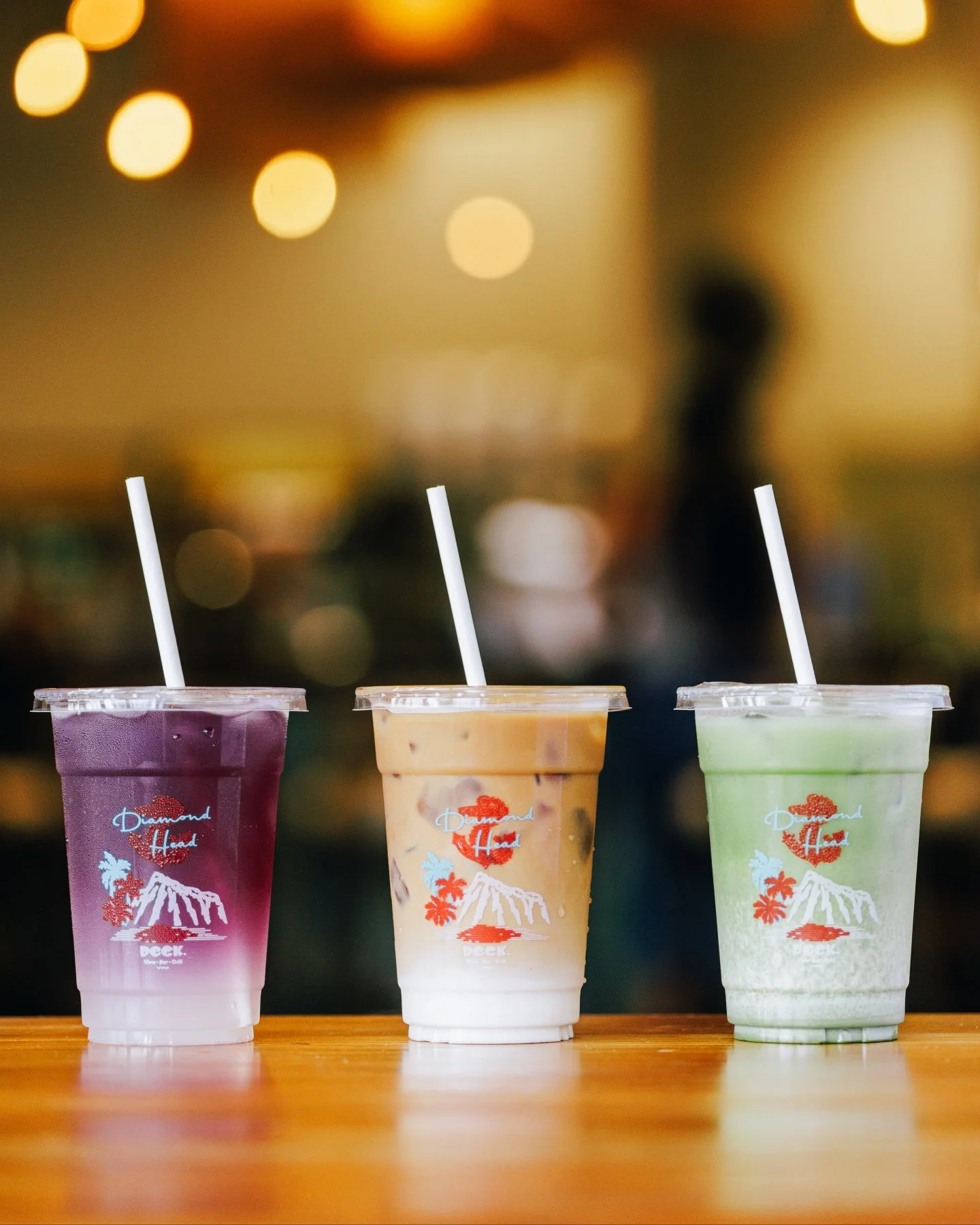 What’s your go-to café drink? 💭☕
Knots Coffee Roasters. Waikiki
Open daily 6:00AM - 4:00PM
Happy Hour 2:00PM - 4:00PM
@queenkapiolanihotel Waikiki, Hawaii