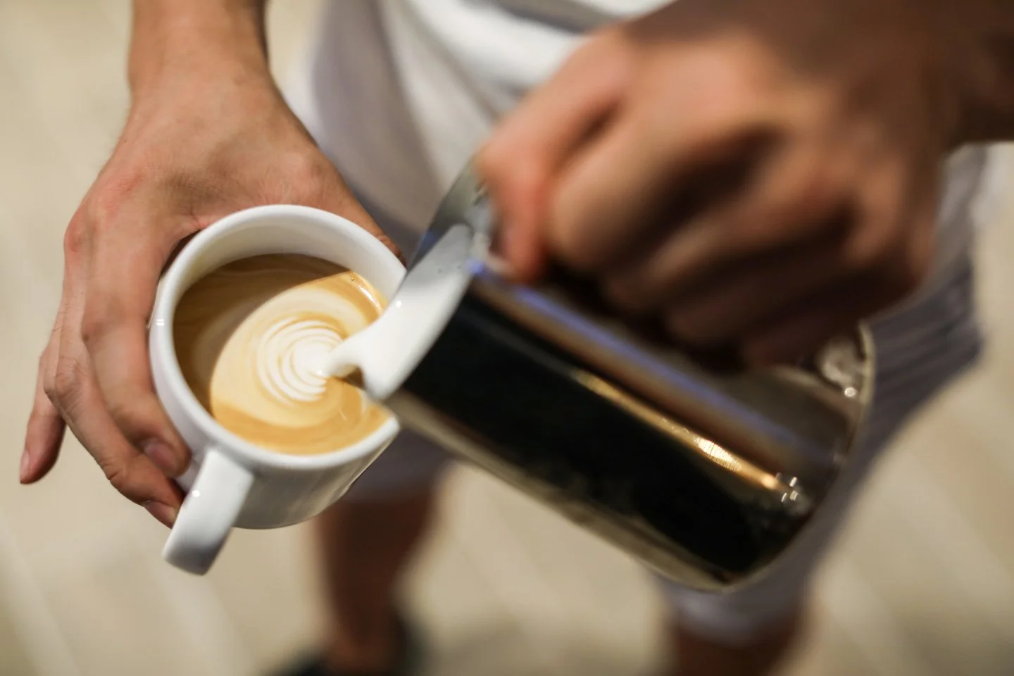 Cozy mornings start with a hot latte and Knots vibes. Open for you from 6:00am.

Knots Coffee Roasters. Waikiki
Open daily 6:00AM - 4:00PM
Happy Hour 2:00PM - 4:00PM
@queenkapiolanihotel Waikiki, Hawaii