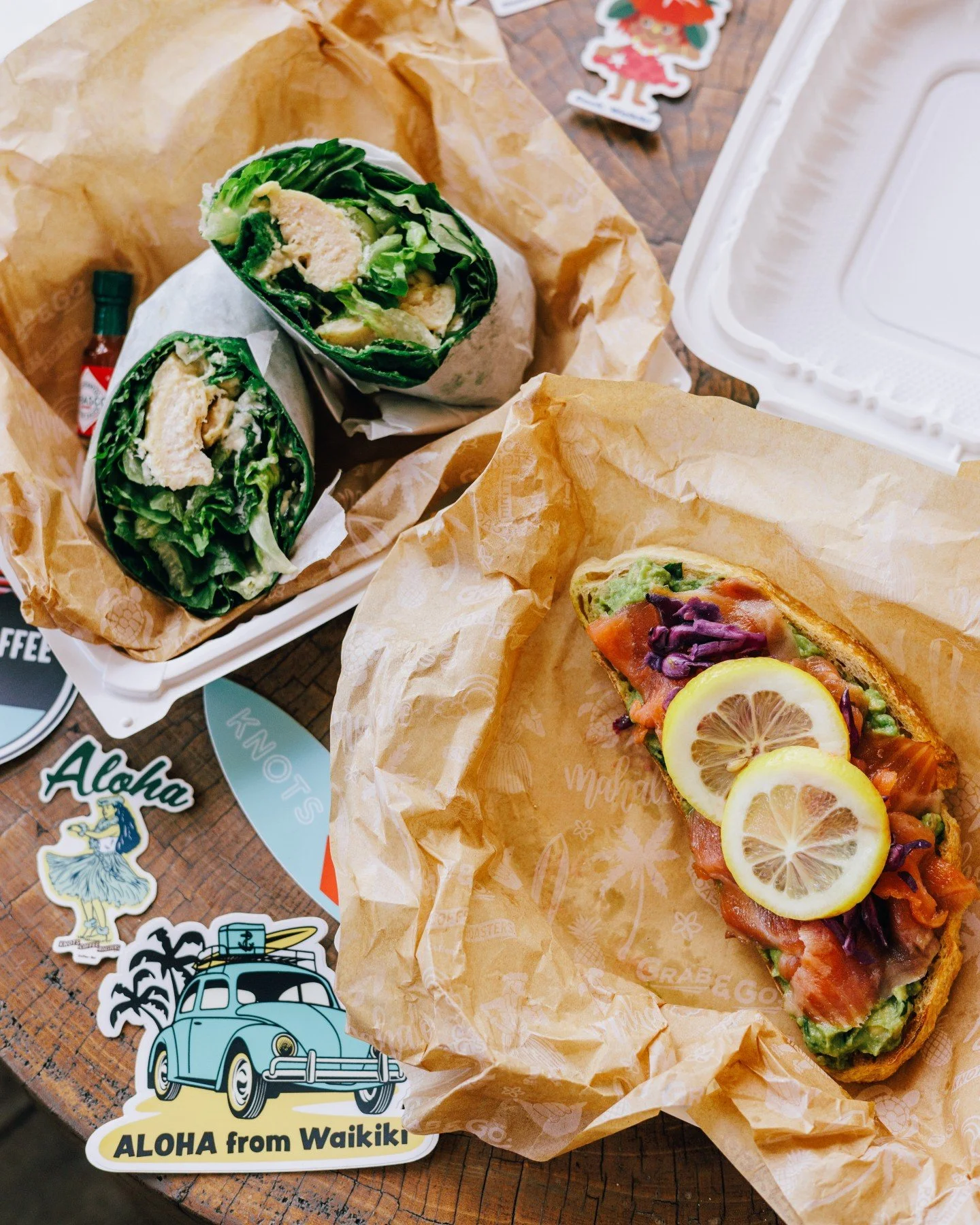 The perfect pit stop between your Hawaii adventures.

Knots Coffee Roasters. Waikiki
Open daily 6:00AM - 4:00PM
Happy Hour 2:00PM - 4:00PM
@queenkapiolanihotel Waikiki, Hawaii