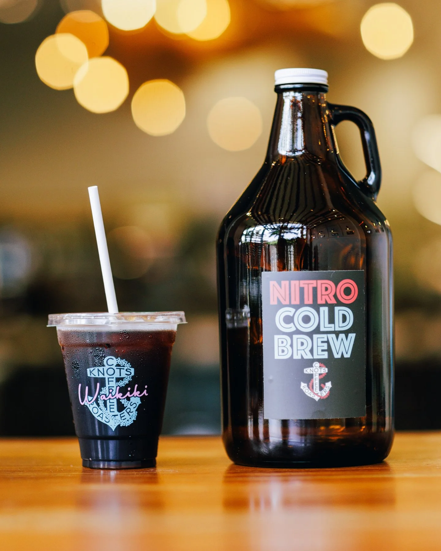 Grab a Cold Brew growler to-go for your beach day, picnic, or hotel room fridge!

Knots Coffee Roasters. Waikiki
Open daily 6:00AM - 4:00PM
Happy Hour 2:00PM - 4:00PM
@queenkapiolanihotel Waikiki, Hawaii