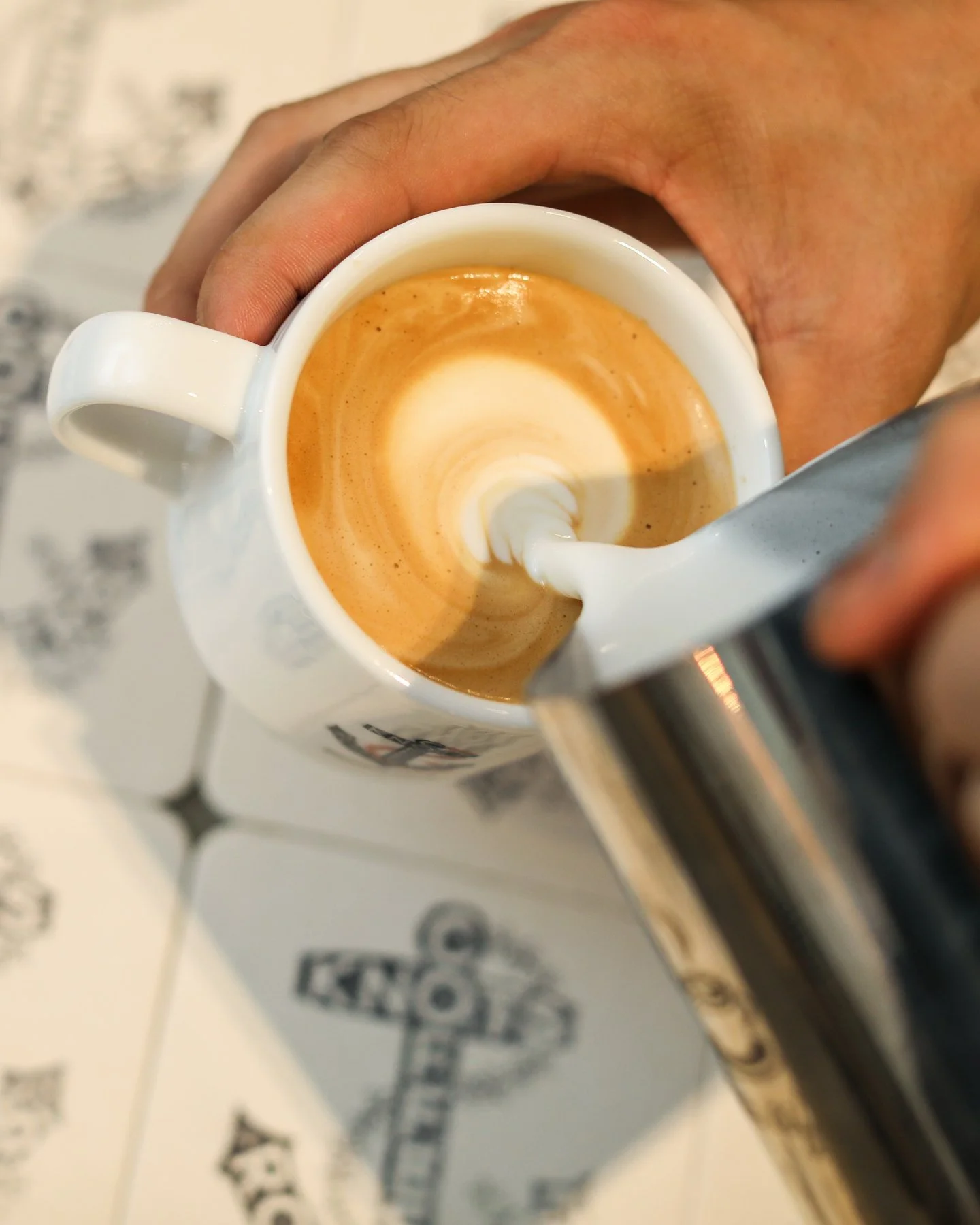 There is nothing like the smell of fresh espresso and the warmth of a latte to start the day before heading to the sand.

Knots Coffee Roasters. Waikiki
Open daily 6:00AM - 4:00PM
Happy Hour 2:00PM - 4:00PM
@queenkapiolanihotel Waikiki, Hawaii