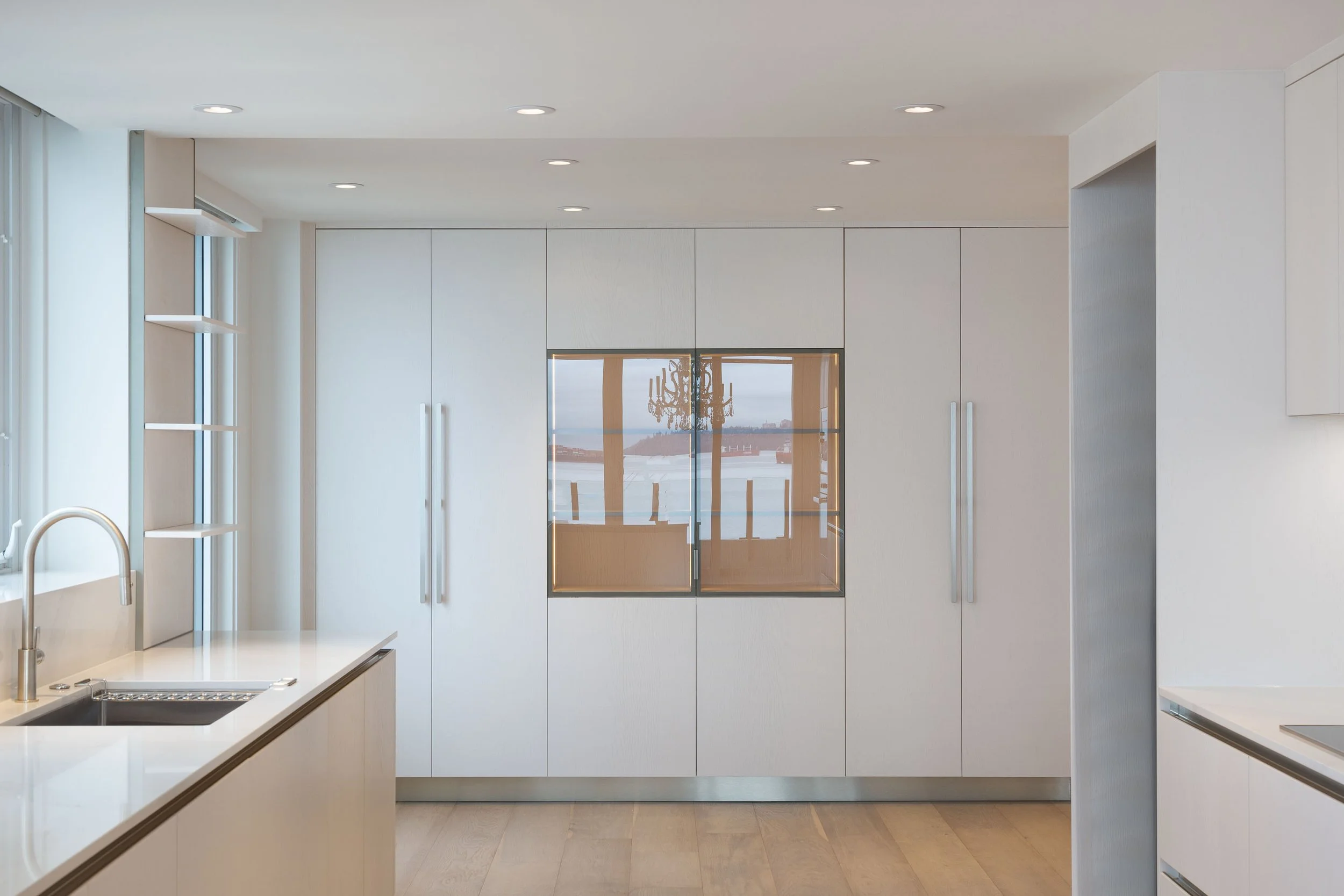 B1002 Kitchen D.jpg