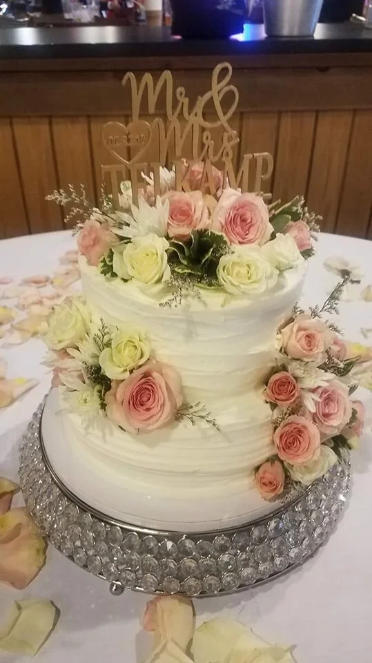 Wedding Cake 3.jpg