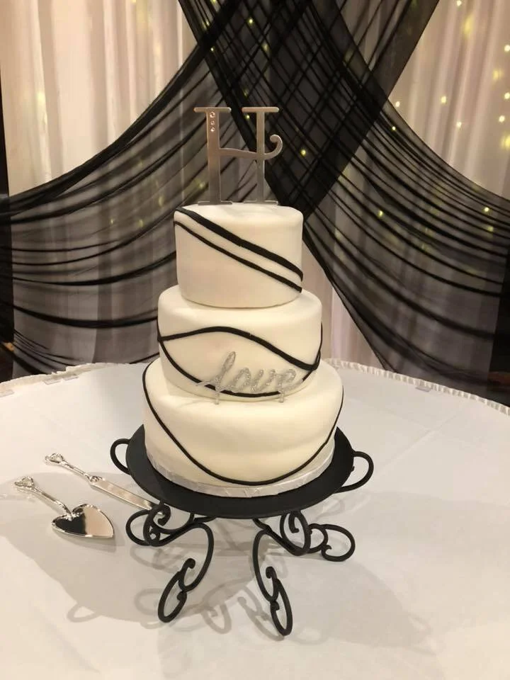 wedding cake 30.jpg