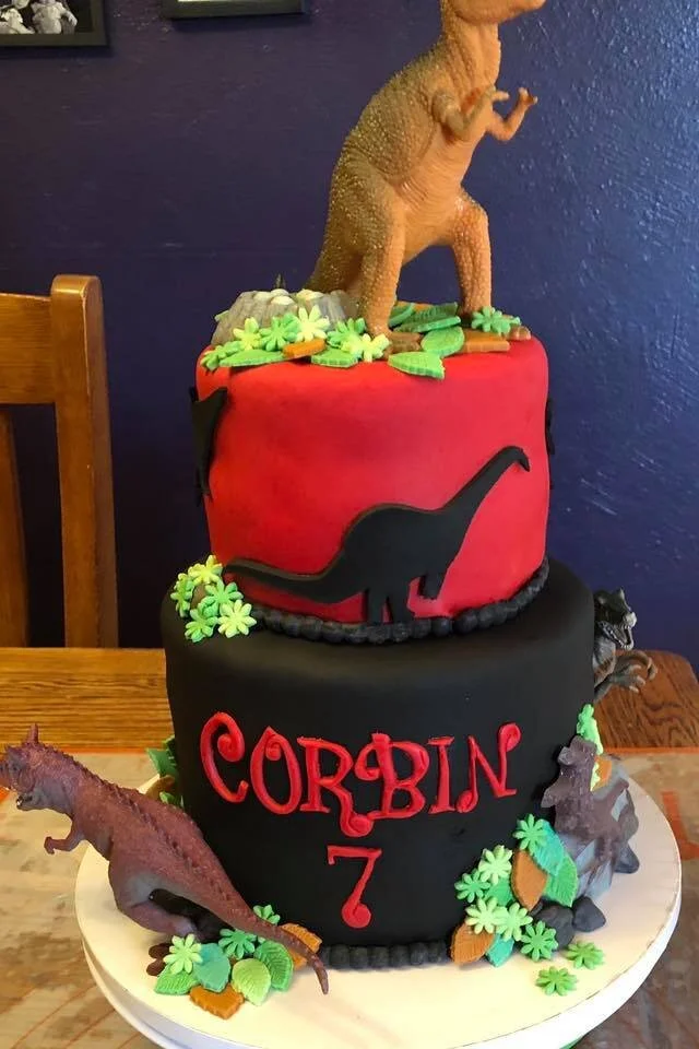 birthday cake 33.jpg