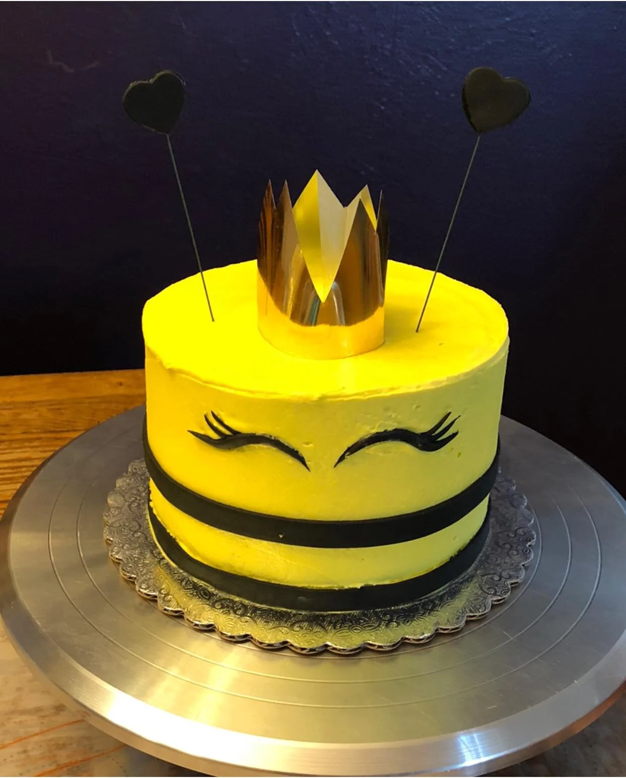 Bee Cake - Copy.jpg