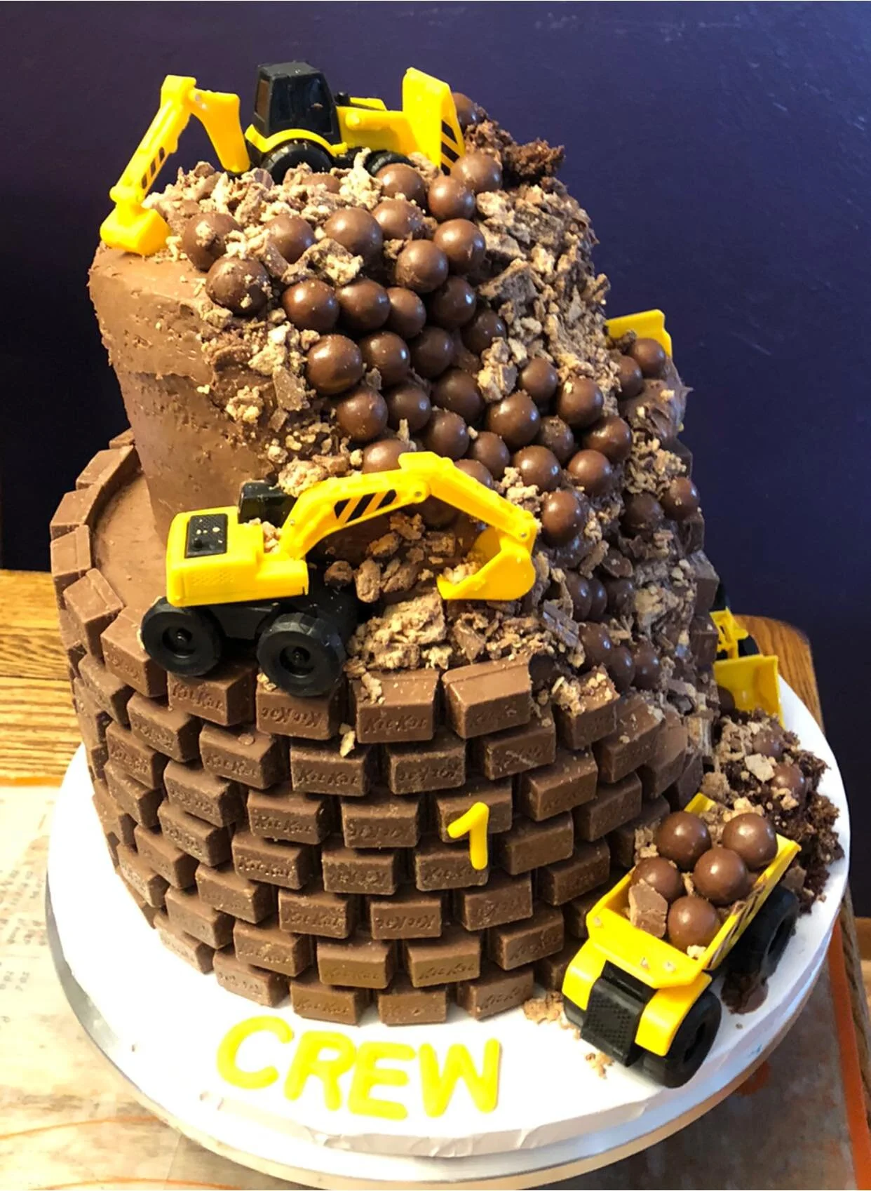 digger bday cake - Copy.jpg