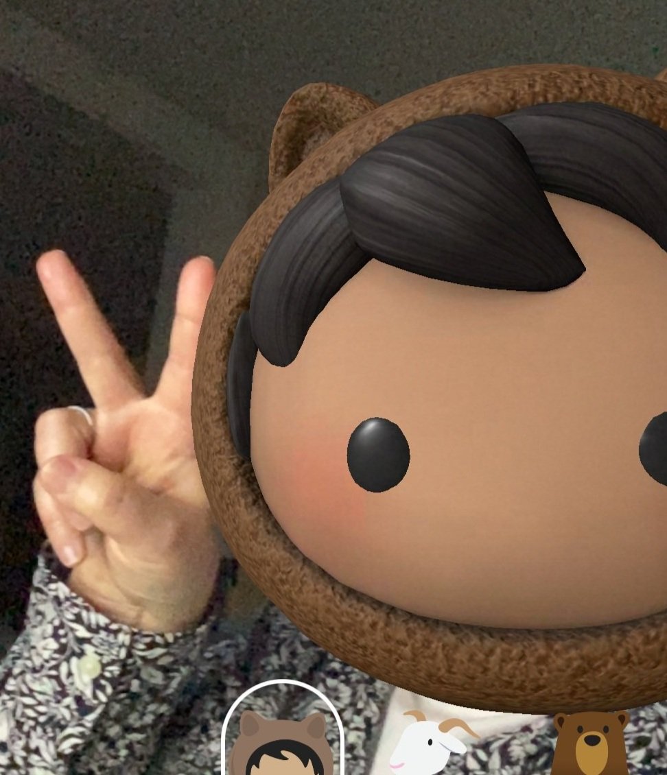 dom-trailmoji.jpg