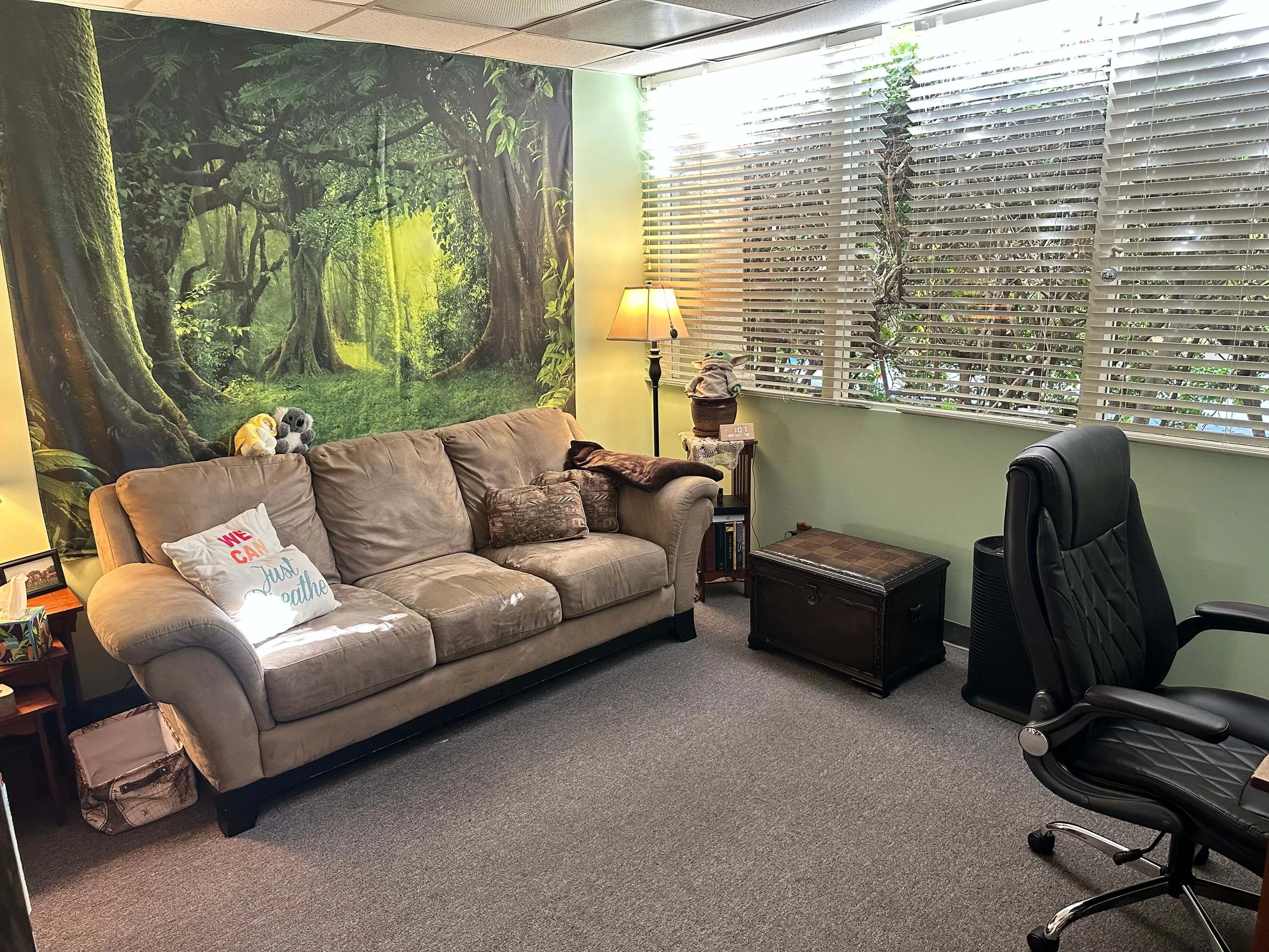 Jeremy Winn therapy office for guests