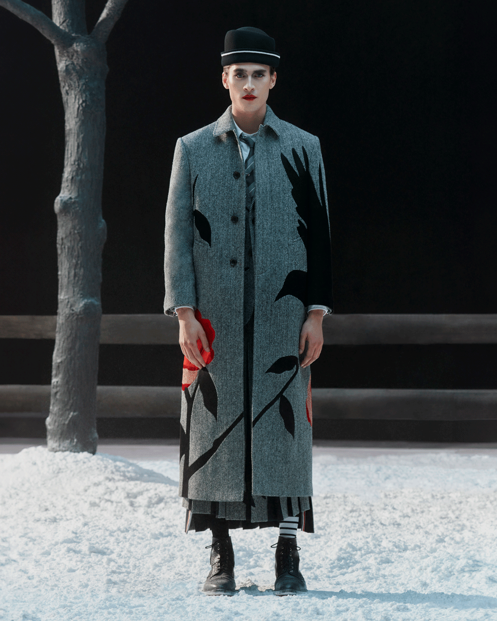 240214_AJ_THOM-BROWNE2546.gif
