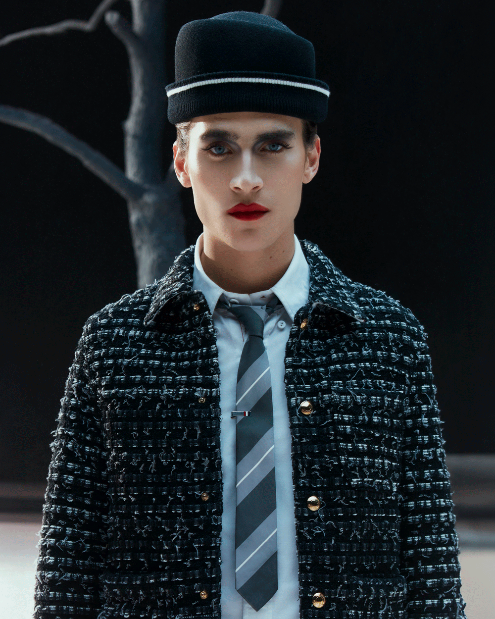 240214_AJ_THOM-BROWNE2582.gif