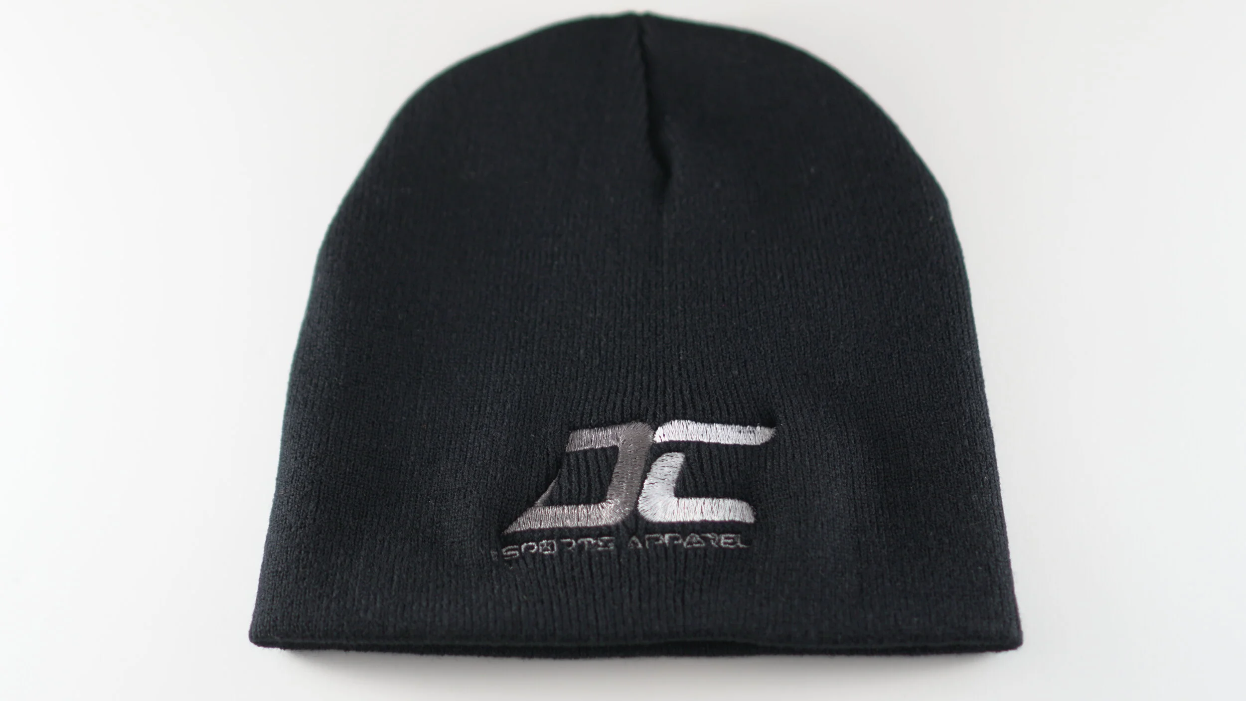 dc sports apparel black beanie hat