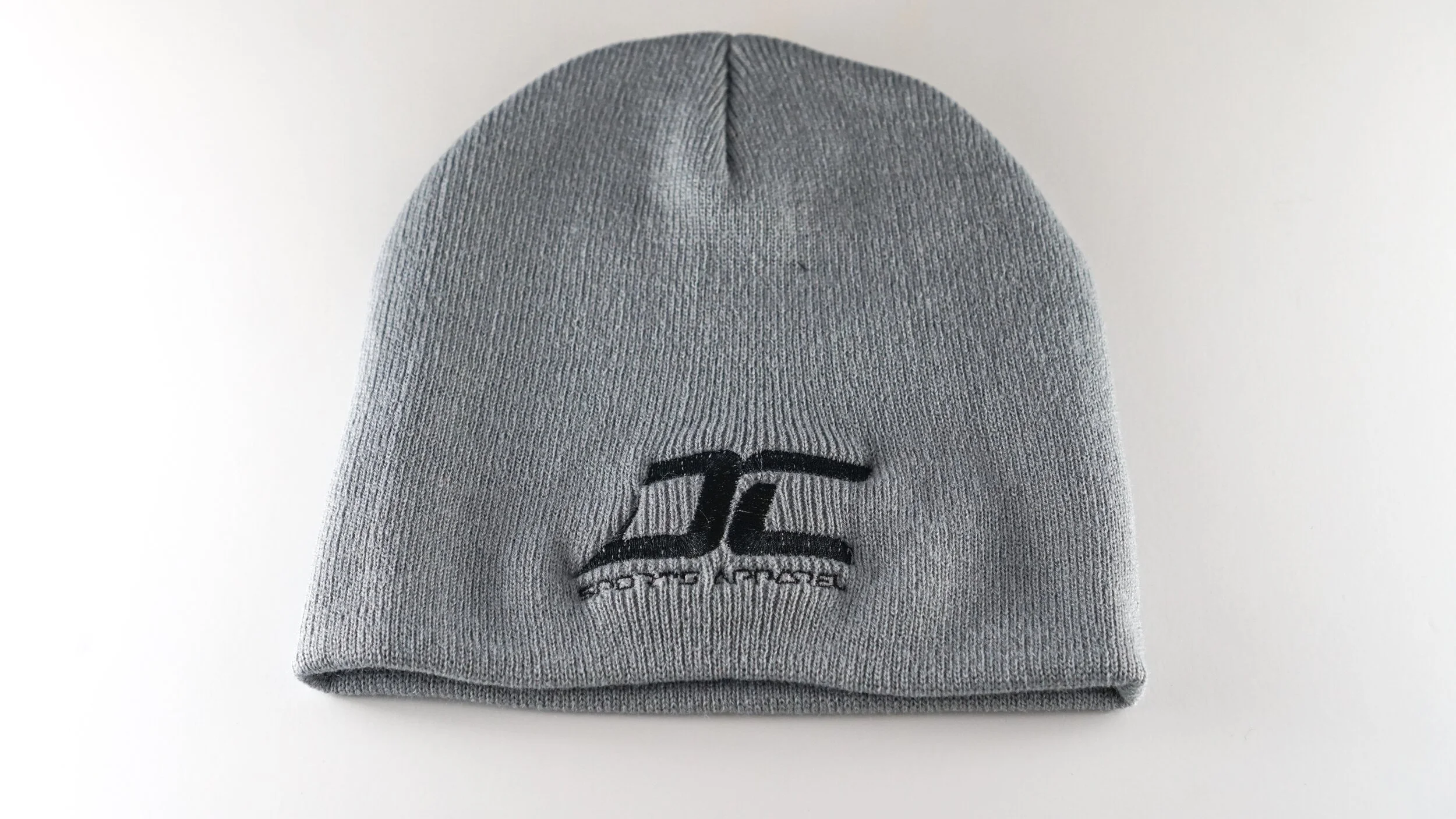 dc sports apparel gray beanie hat