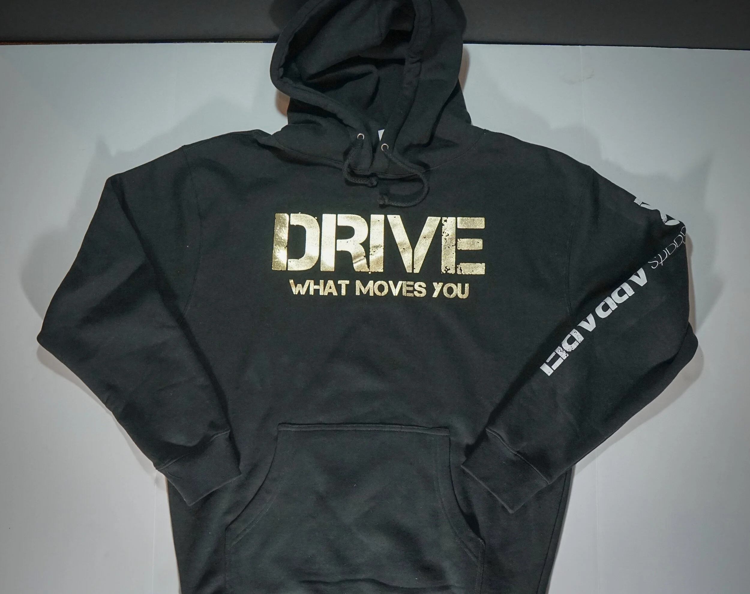 dc sports apparel "gold " logo pullover hoodie