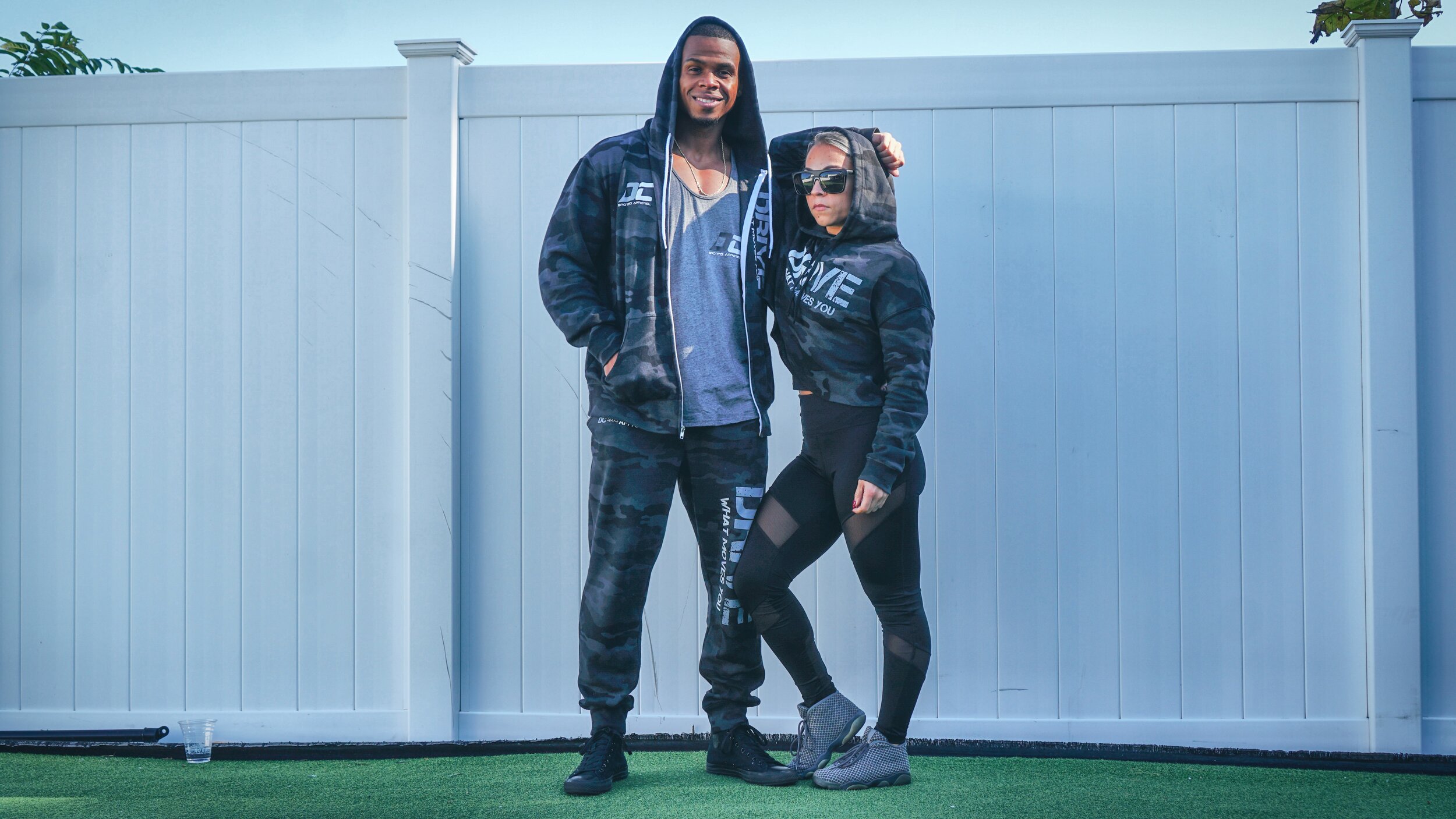 dc zip up hoodies