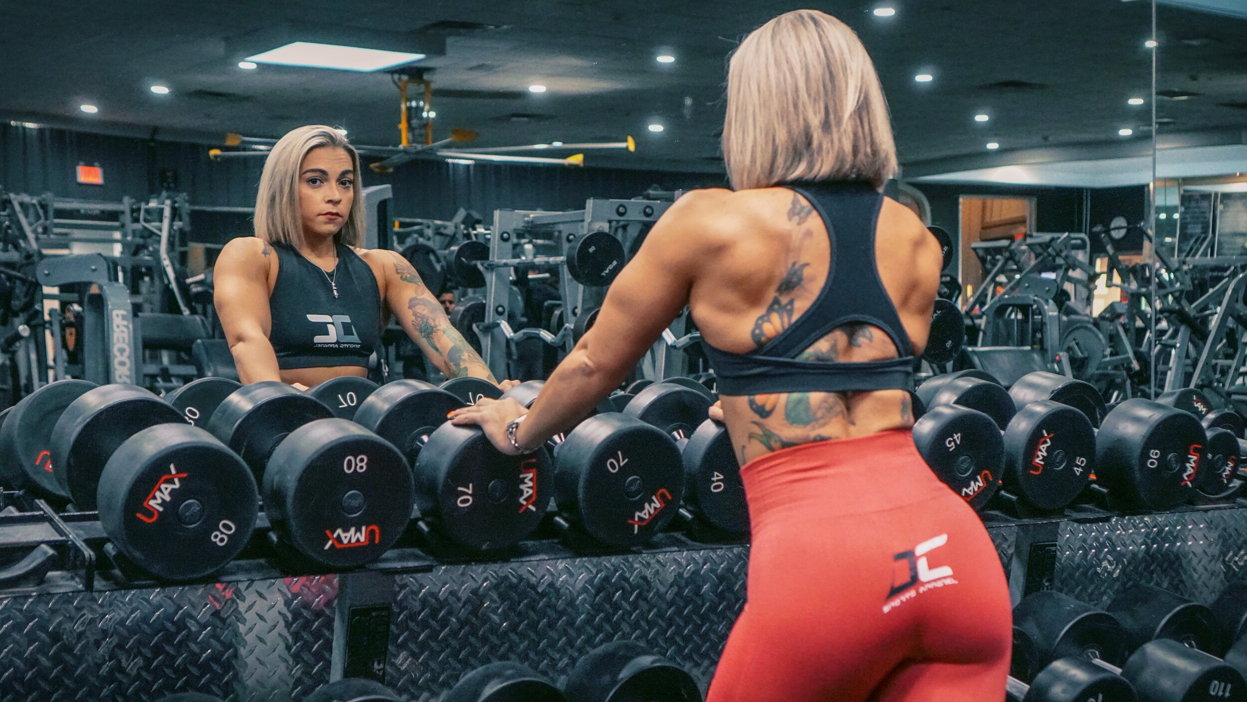 8305DFBC-57D7-4E72-9357-F4E43B85D3F1