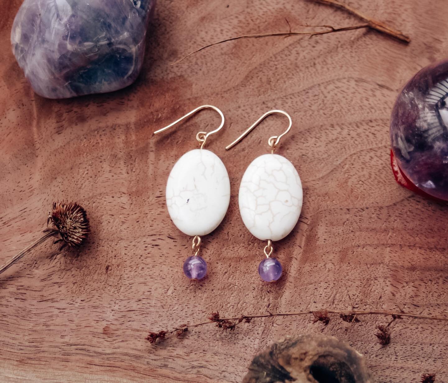 I finally listed the Helena earrings. 🔮 I had apparently not listed them anywhere.. ever. 🙈🙊 
Now they are available on Etsy!

Etsy.com/shop/theblackwalnutstudio

#theblackwalnutstudio #helena #magnesite #amythest #etsyshop #etsyseller