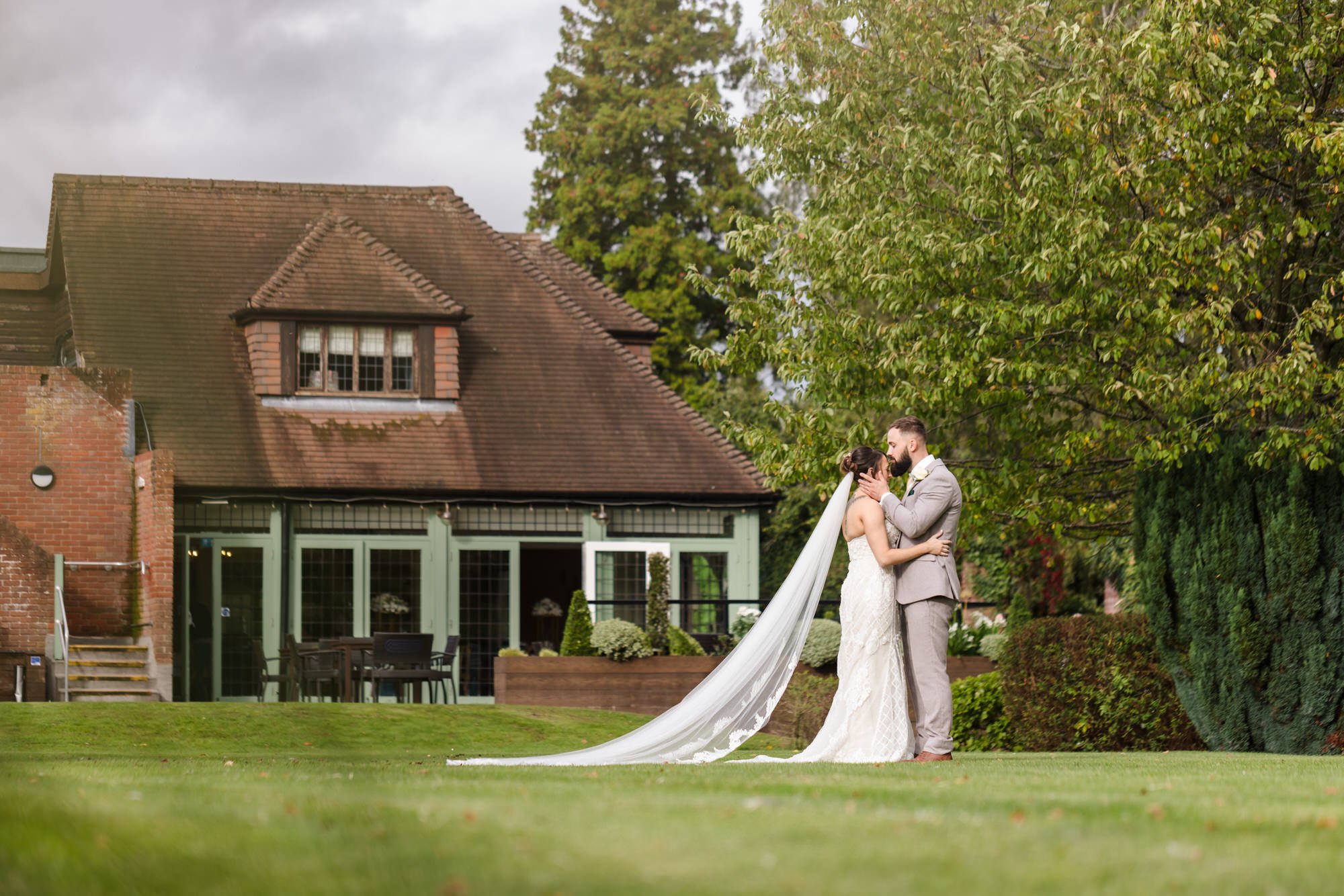 Wedding Photographer - Hogarths Stone Manor - Worcestershire-6.jpg