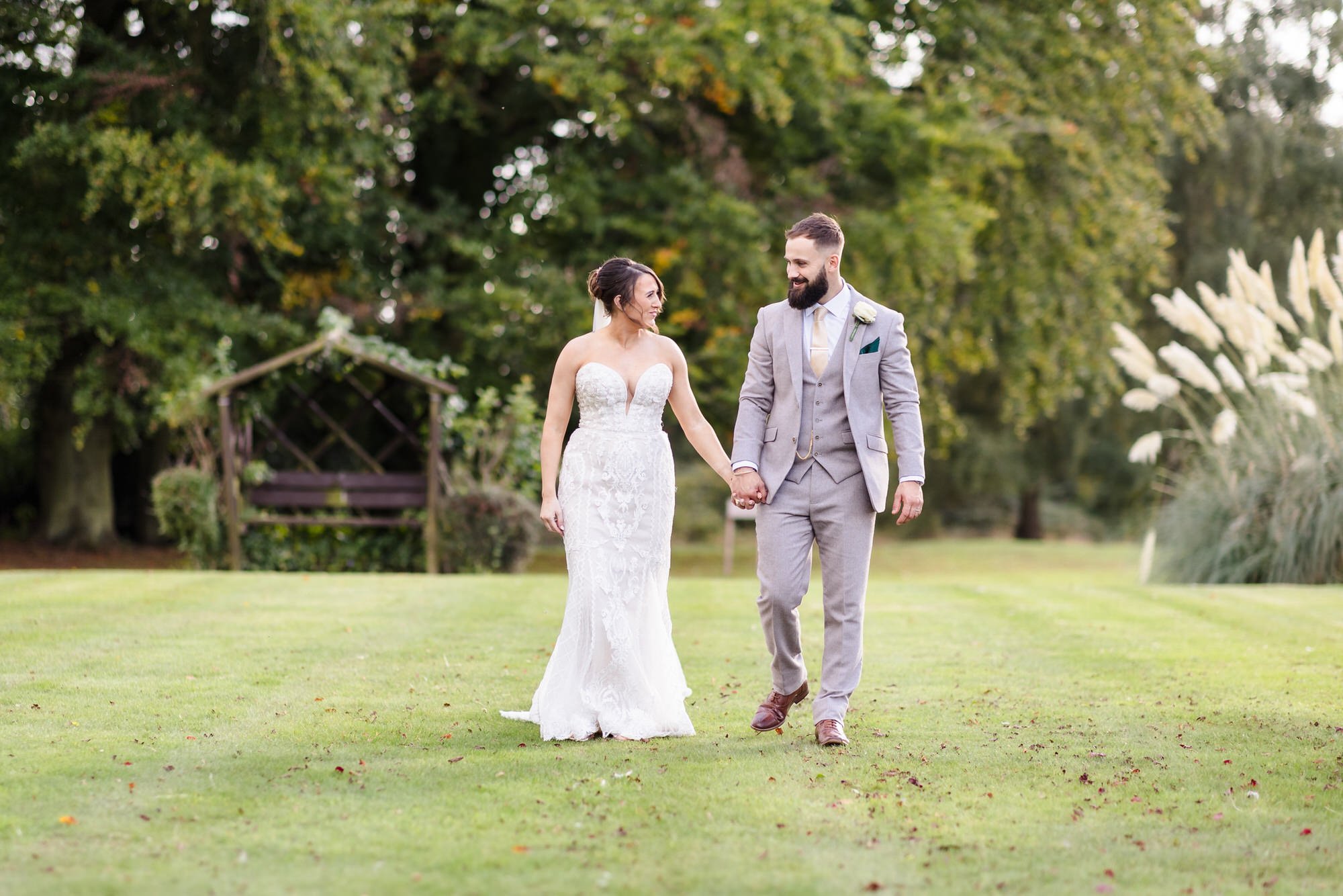 Wedding Photographer - Hogarths Stone Manor - Worcestershire-0086.jpg