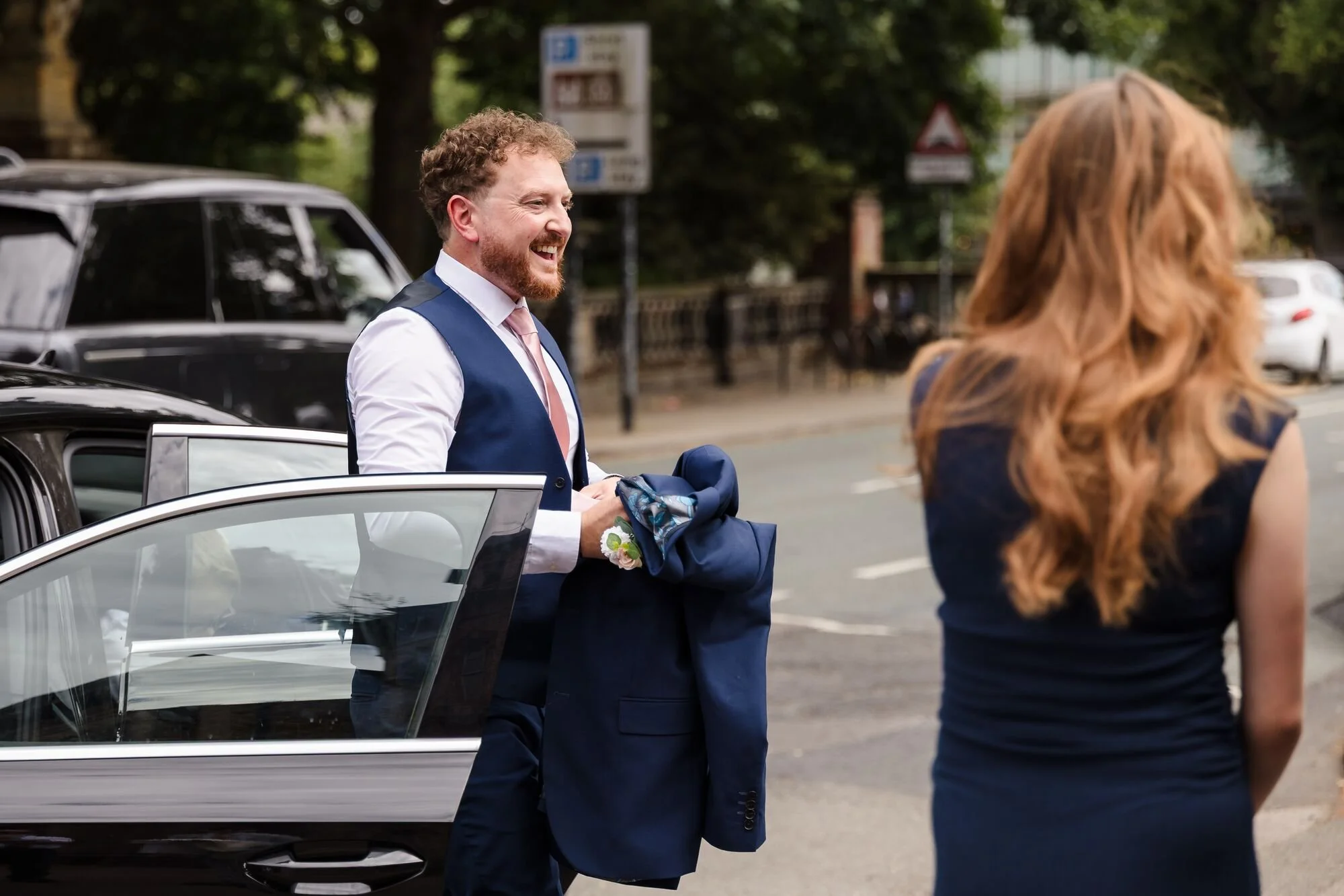 lichfield-registry-office-wedding-groom-arriving-by-car.jpg
