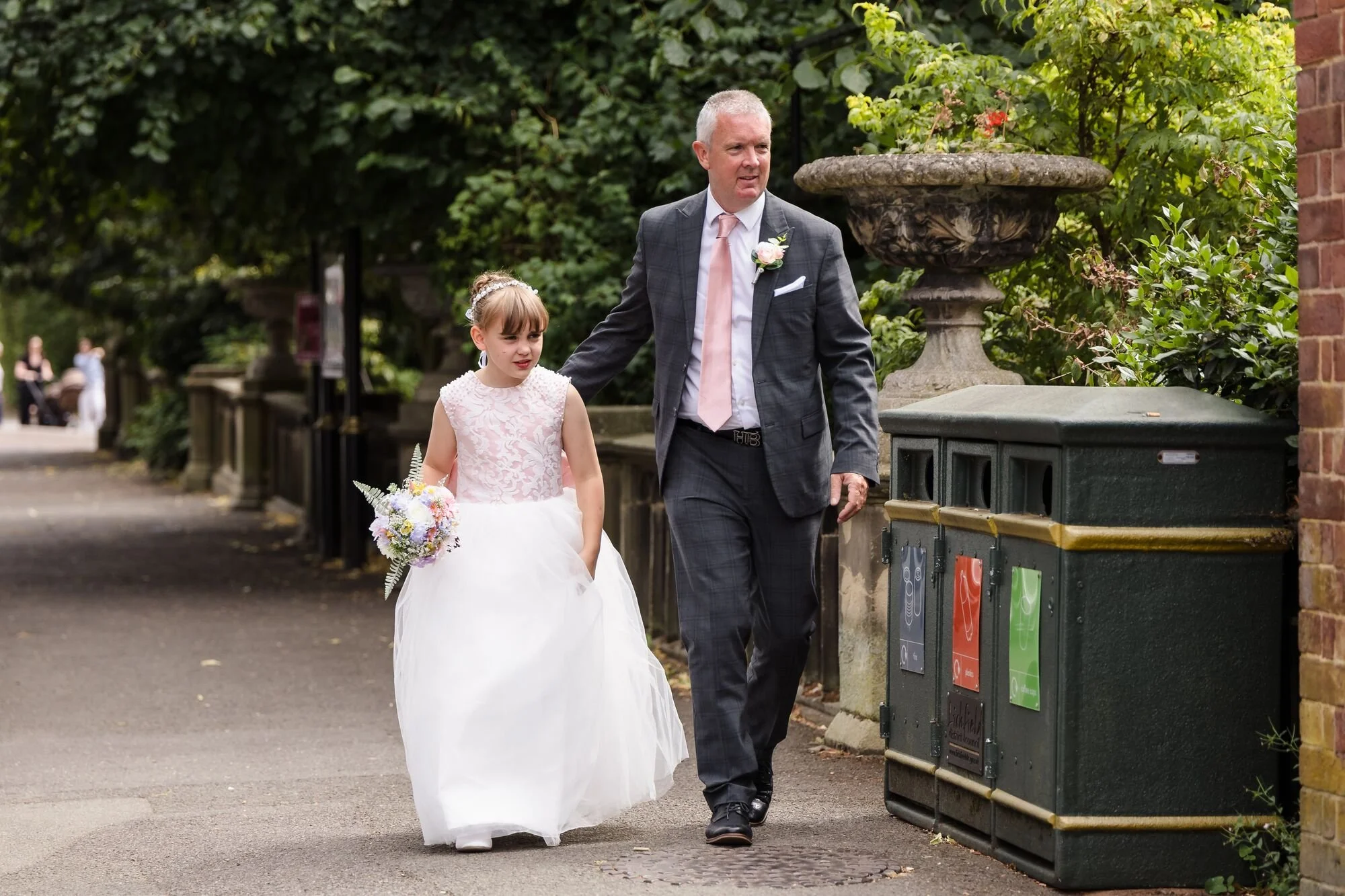 lichfield-registry-office-wedding-flower-girl-museum-gardens.jpg
