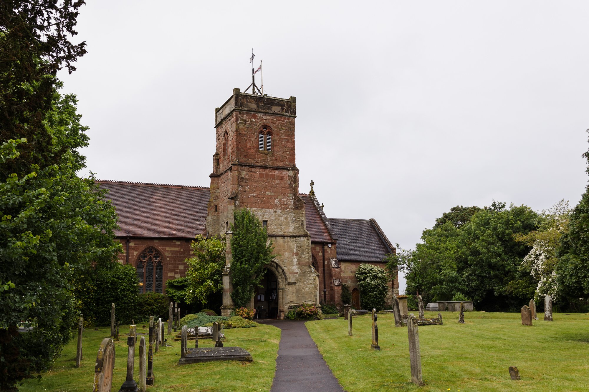 St Bartholomew's Church tower and grounds in Stourport-on-Severn, a Worcestershire wedding ceremony venue.