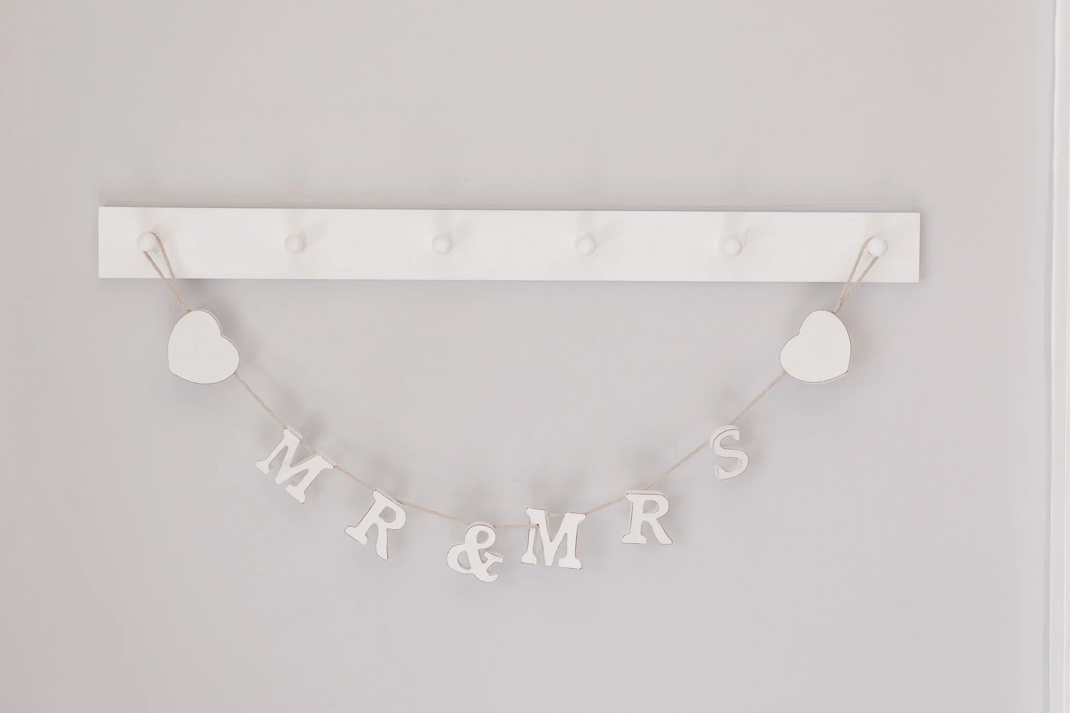 Mr and Mrs wedding sign in the bridal suite at Ashton Lodge